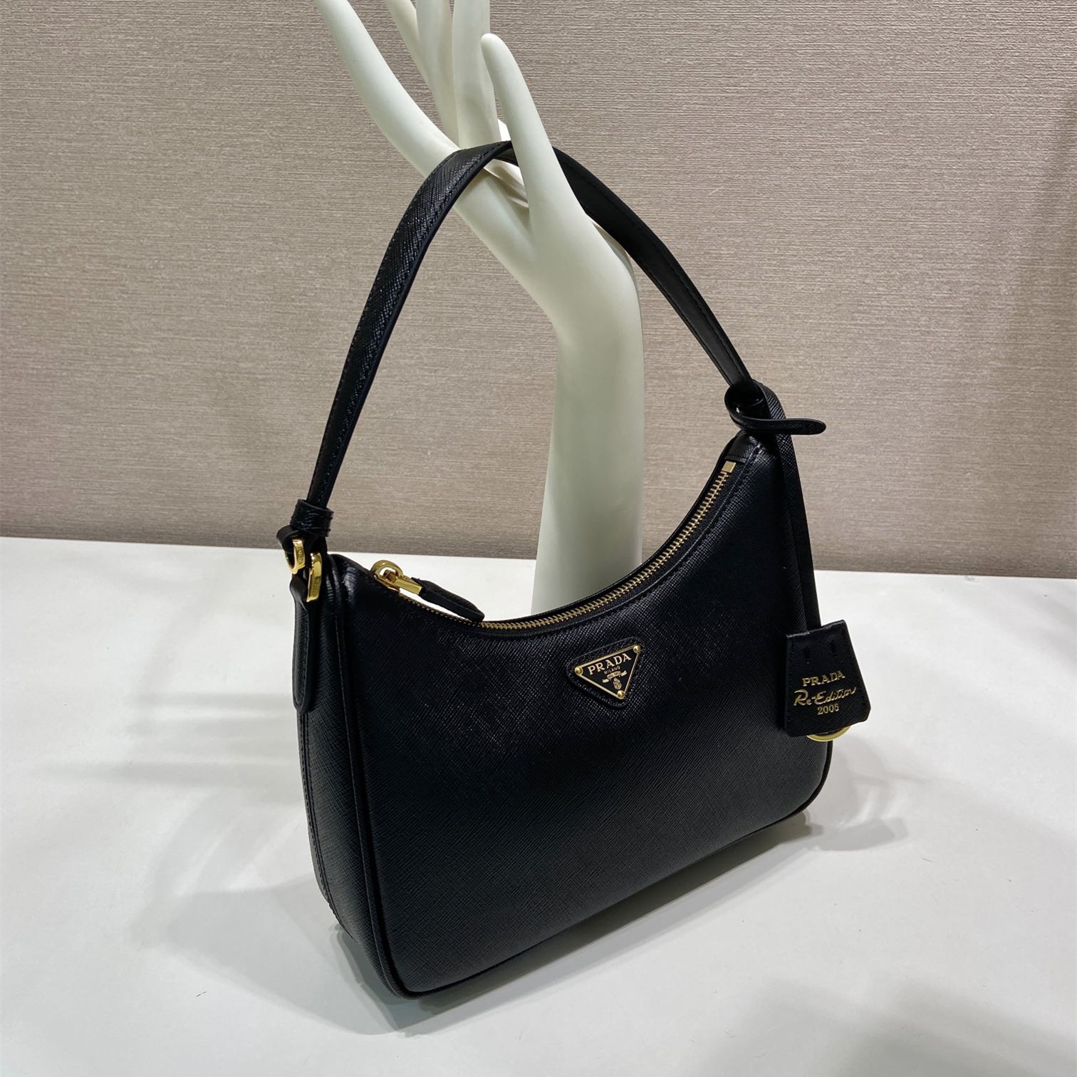 高仿Prada*Re-Edition2005系列1N204W牛皮腋下包黑色mini純原版本
