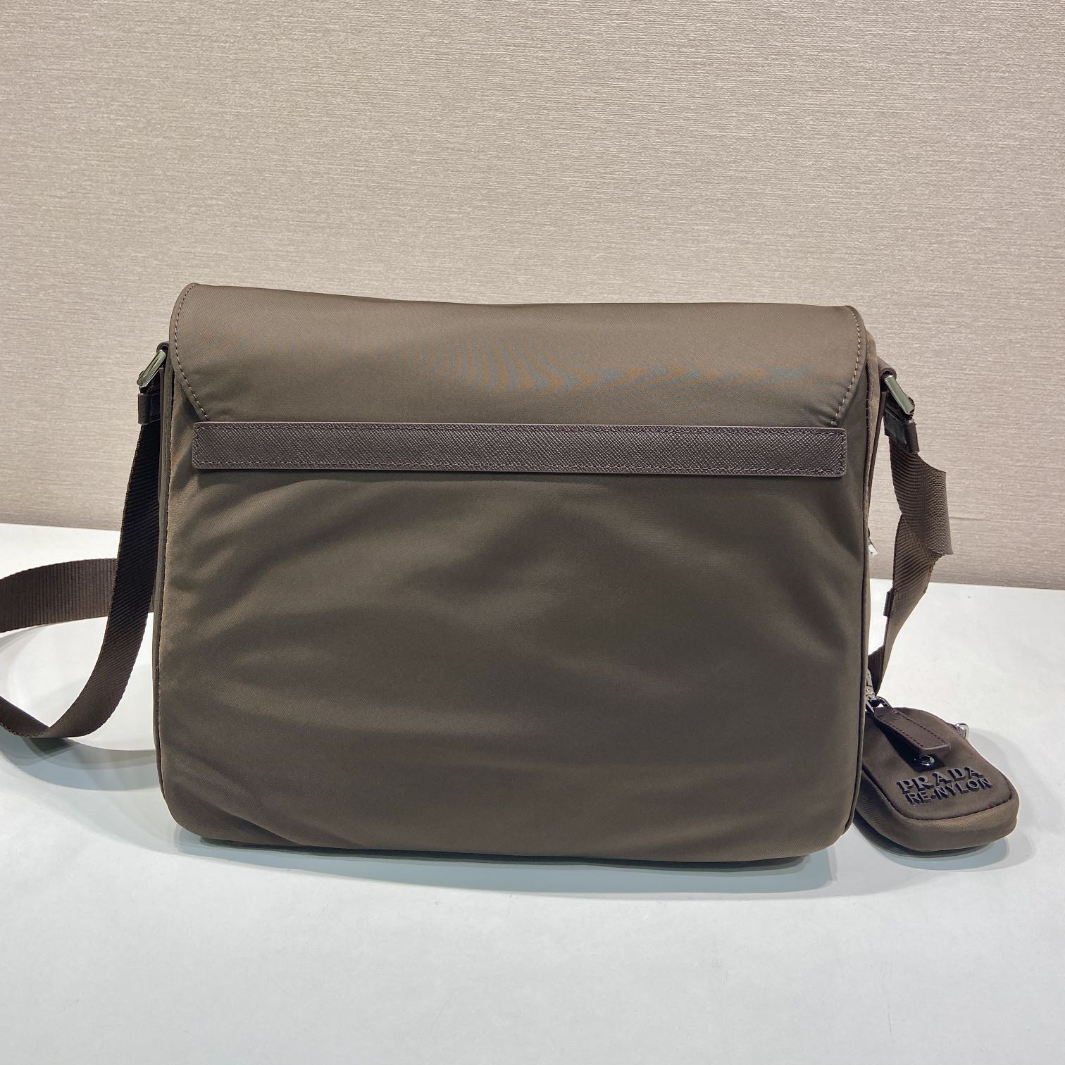 高仿Prada*Re-Nylon系列1BD953尼龍郵差包深褐色純原版本