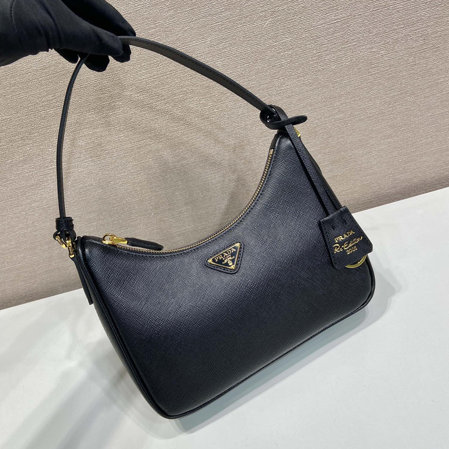 高仿Prada*Re-Edition2005系列1N204W牛皮腋下包黑色mini純原版本