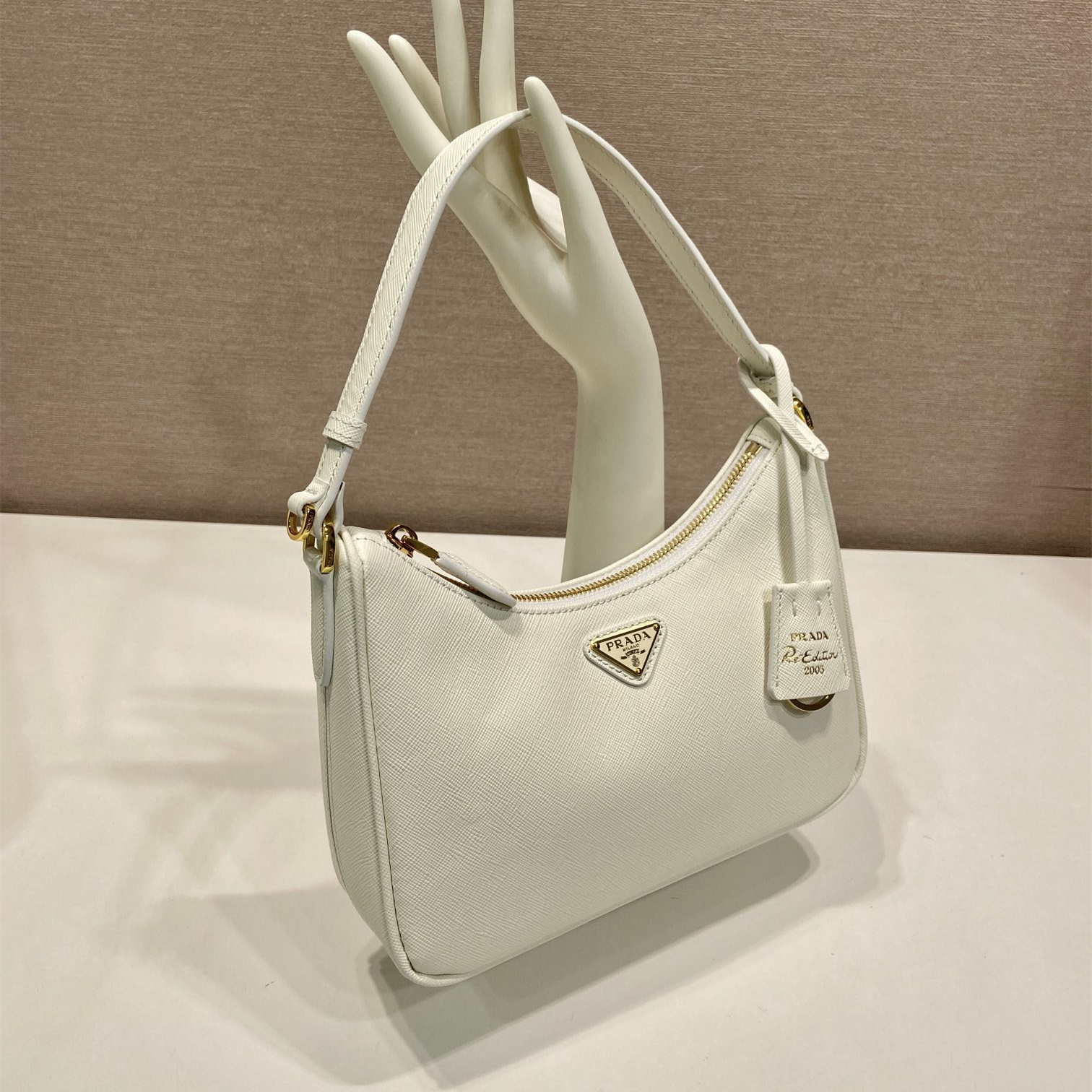 高仿Prada*Re-Edition2005系列1N204W牛皮腋下包白色mini純原版本