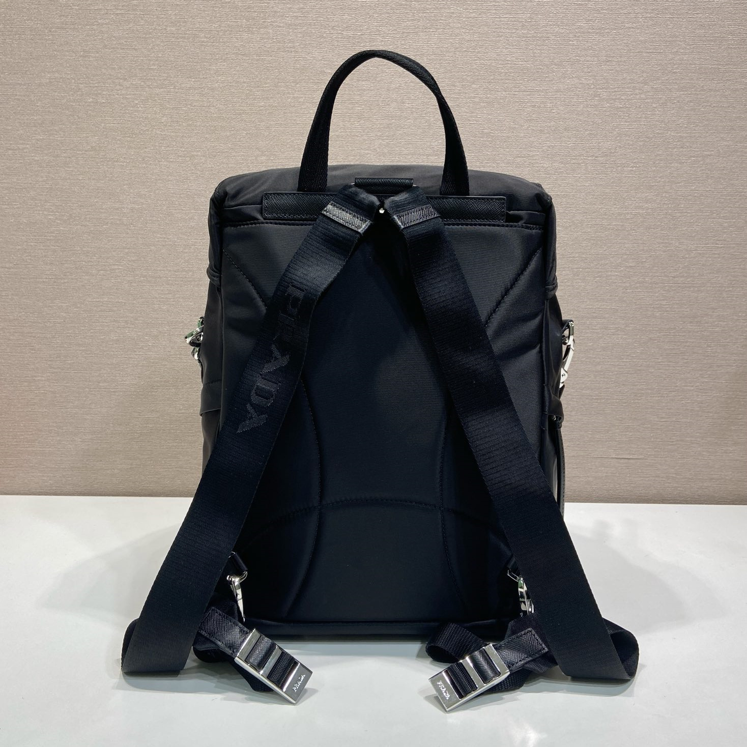 高仿Prada*Re-Nylon系列1BZ039尼龍雙肩包黑色純原版本