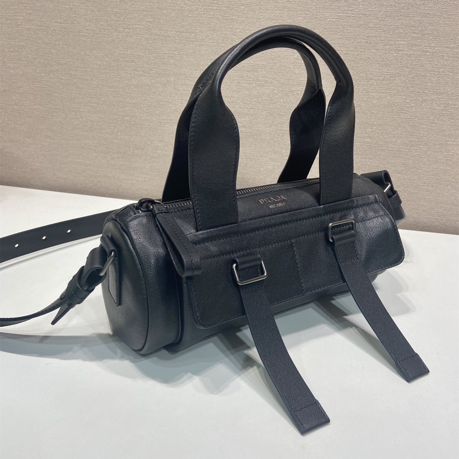 高仿Prada*Route系列1BB161牛皮手提單肩包黑色中號純原版本