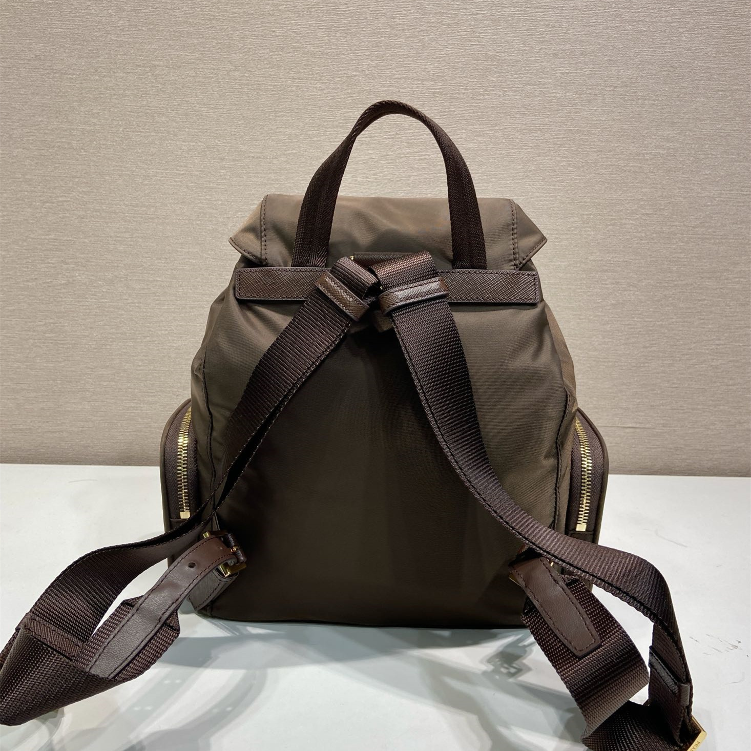 高仿Prada*Re-Nylon系列1BZ081尼龍雙肩包暖棕色小號純原版本