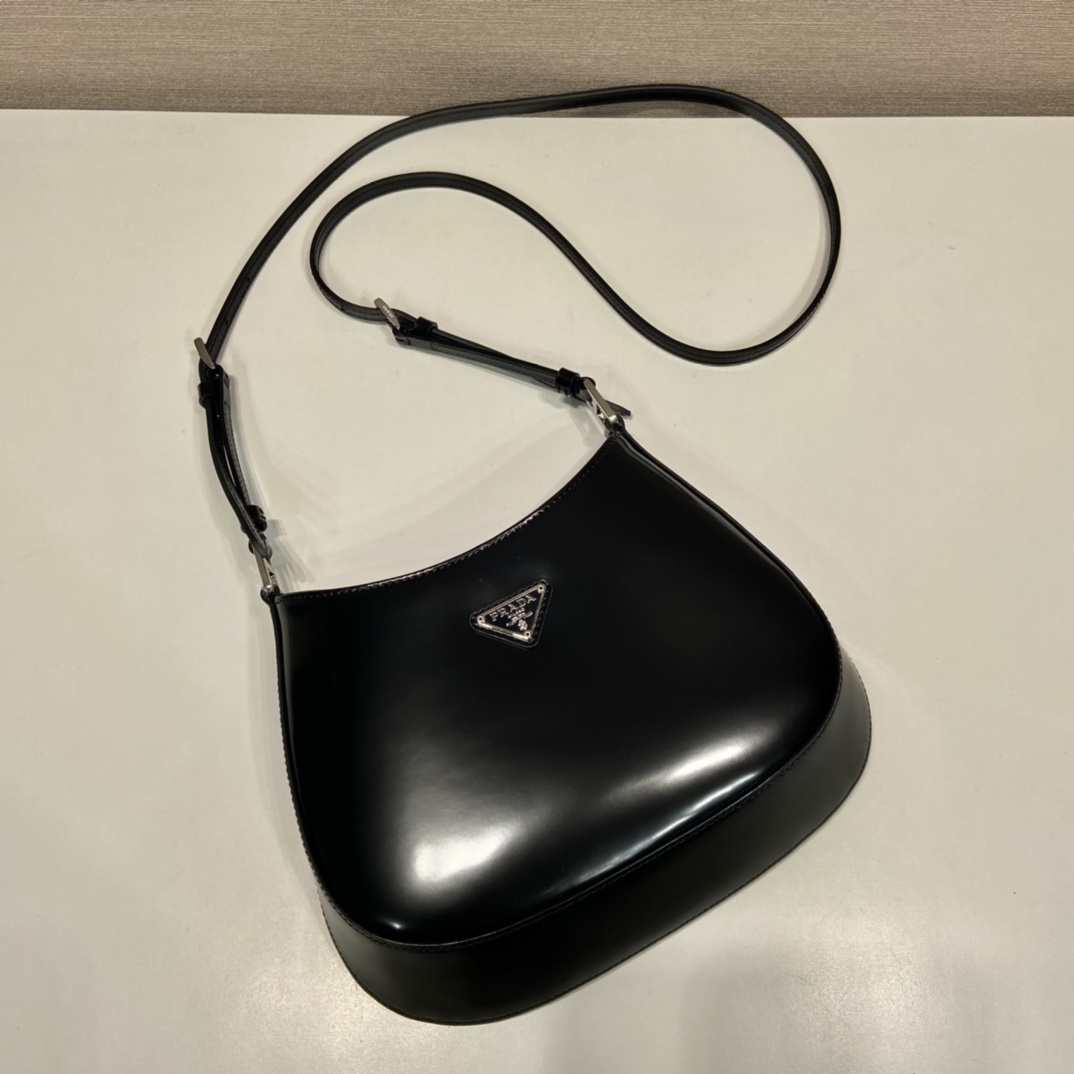高仿Prada*Cleo系列1BD311亮面牛皮Hobo手提包黑色純原版本