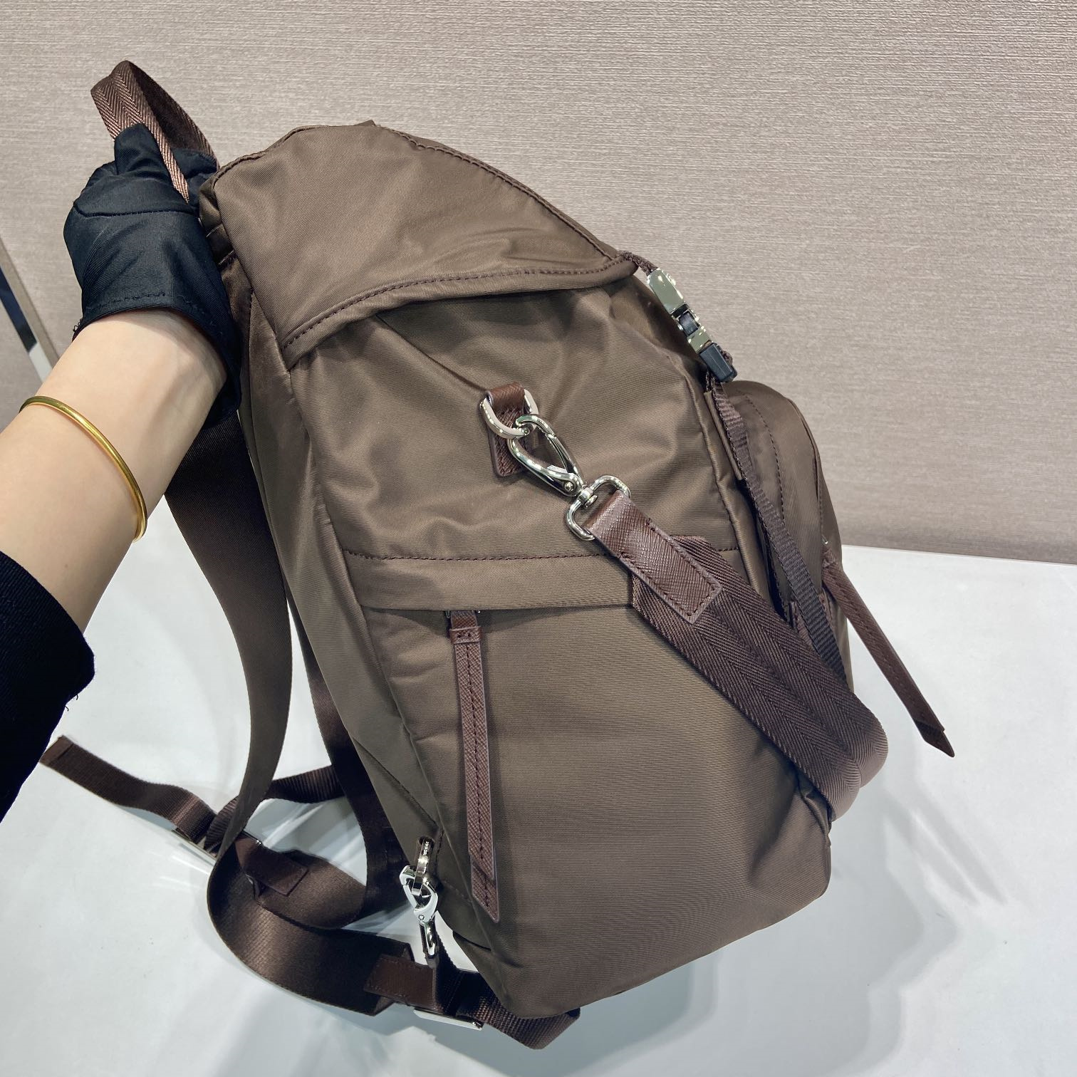 高仿Prada*Re-Nylon系列1BZ039尼龍雙肩包深褐色純原版本