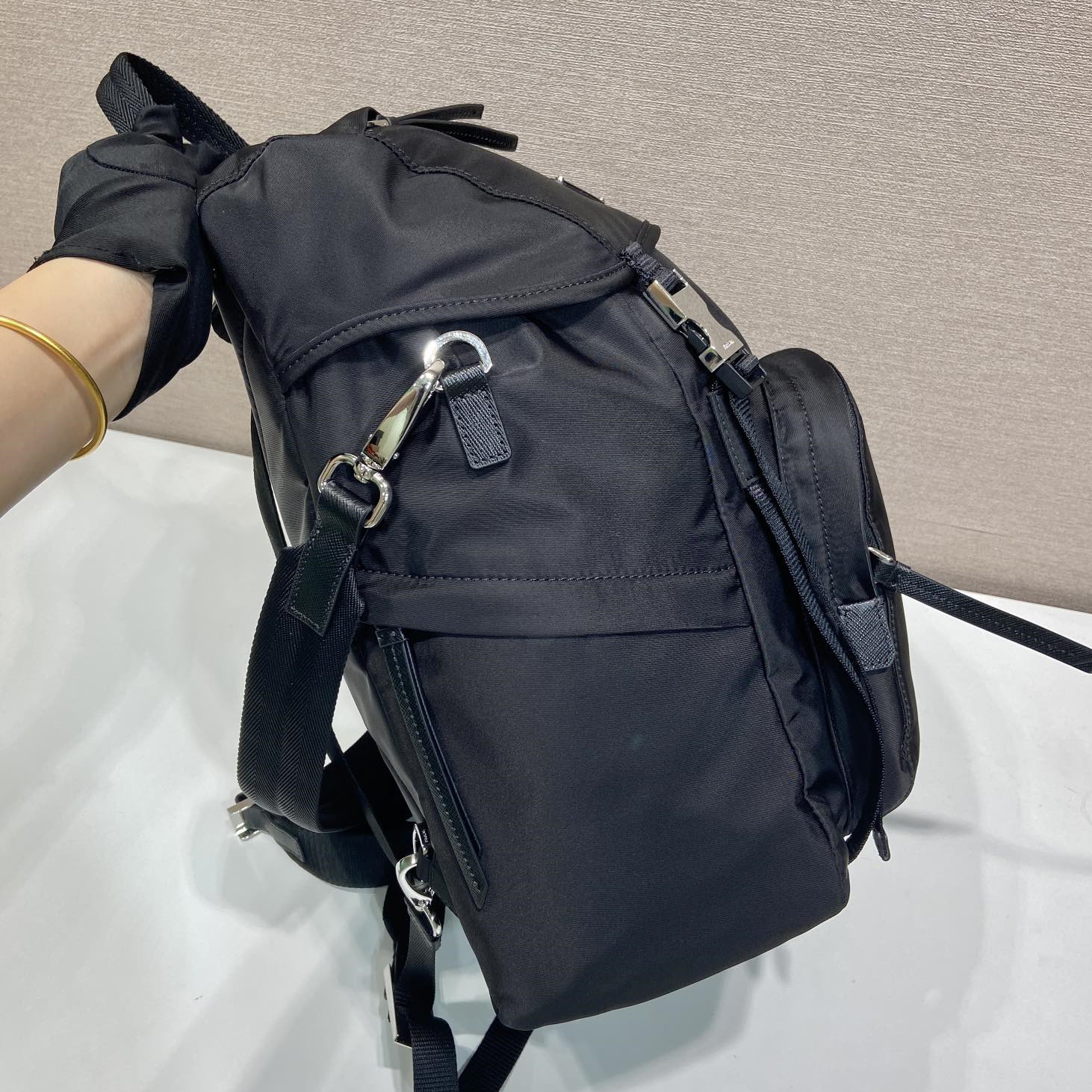 高仿Prada*Re-Nylon系列1BZ039尼龍雙肩包黑色純原版本