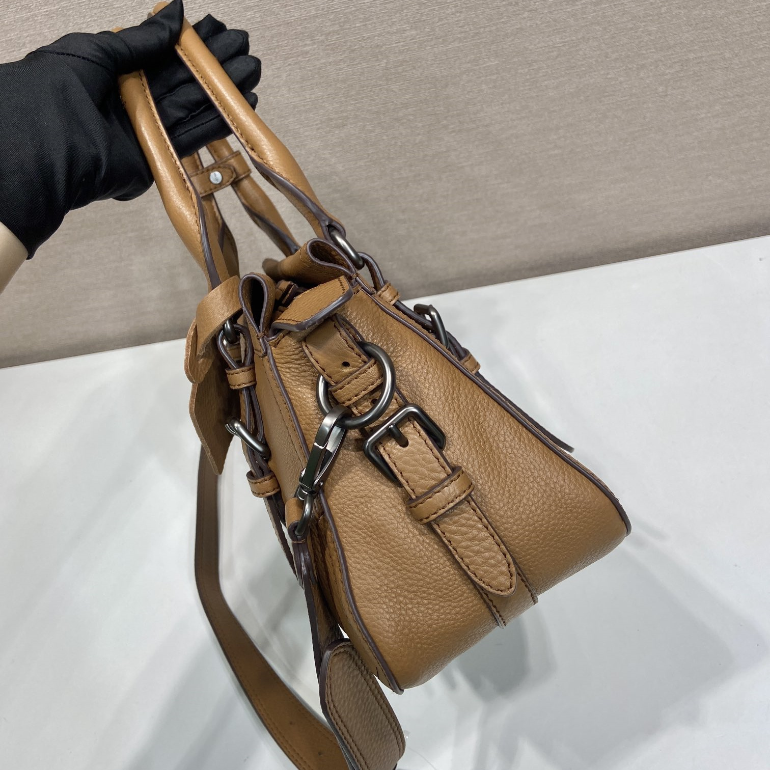 高仿Prada*Borsa系列1BG604鹿皮單肩手提包駝色大號純原版本