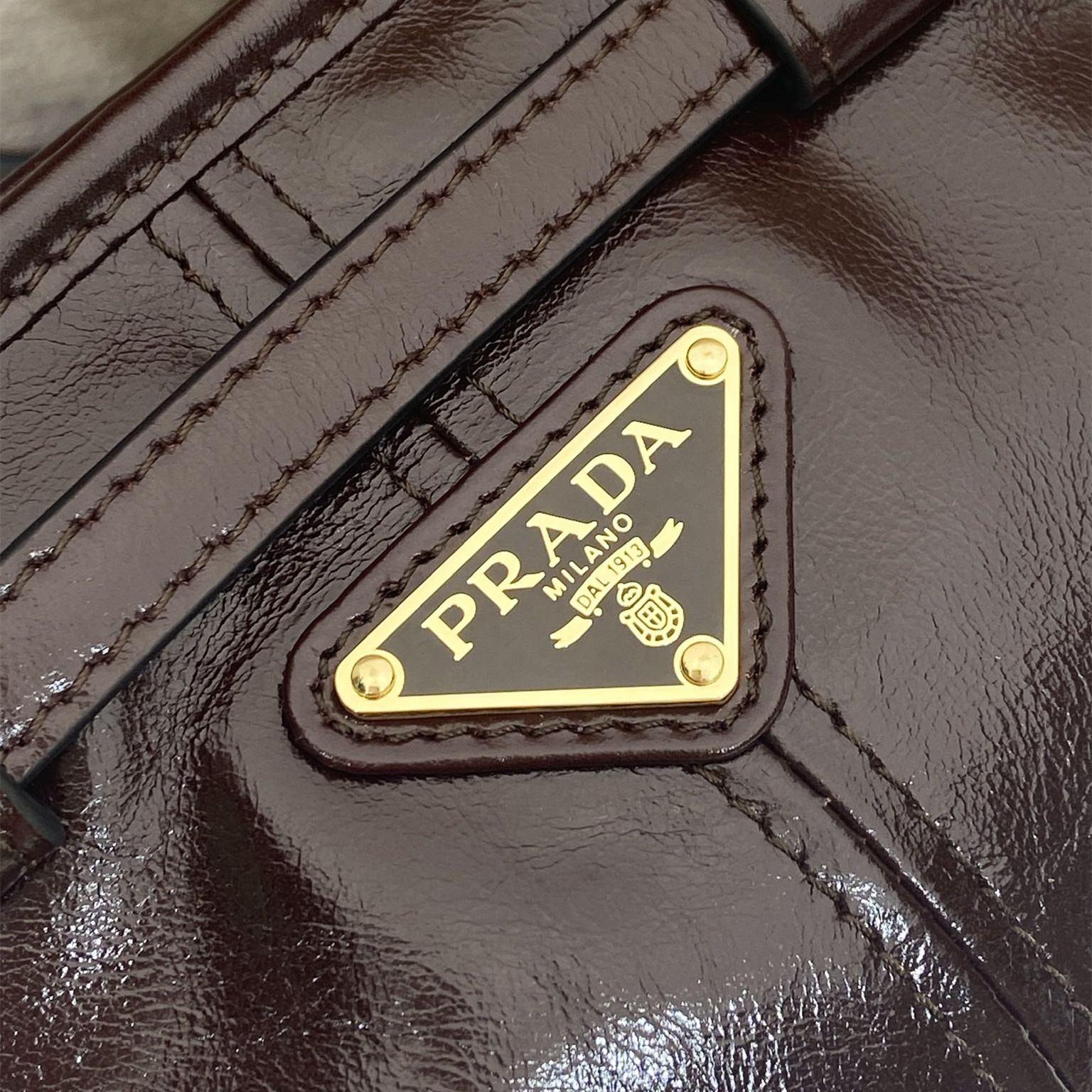 高仿Prada*Bonnie系列1BA486油蠟皮手提袋深棕色mini純原版本