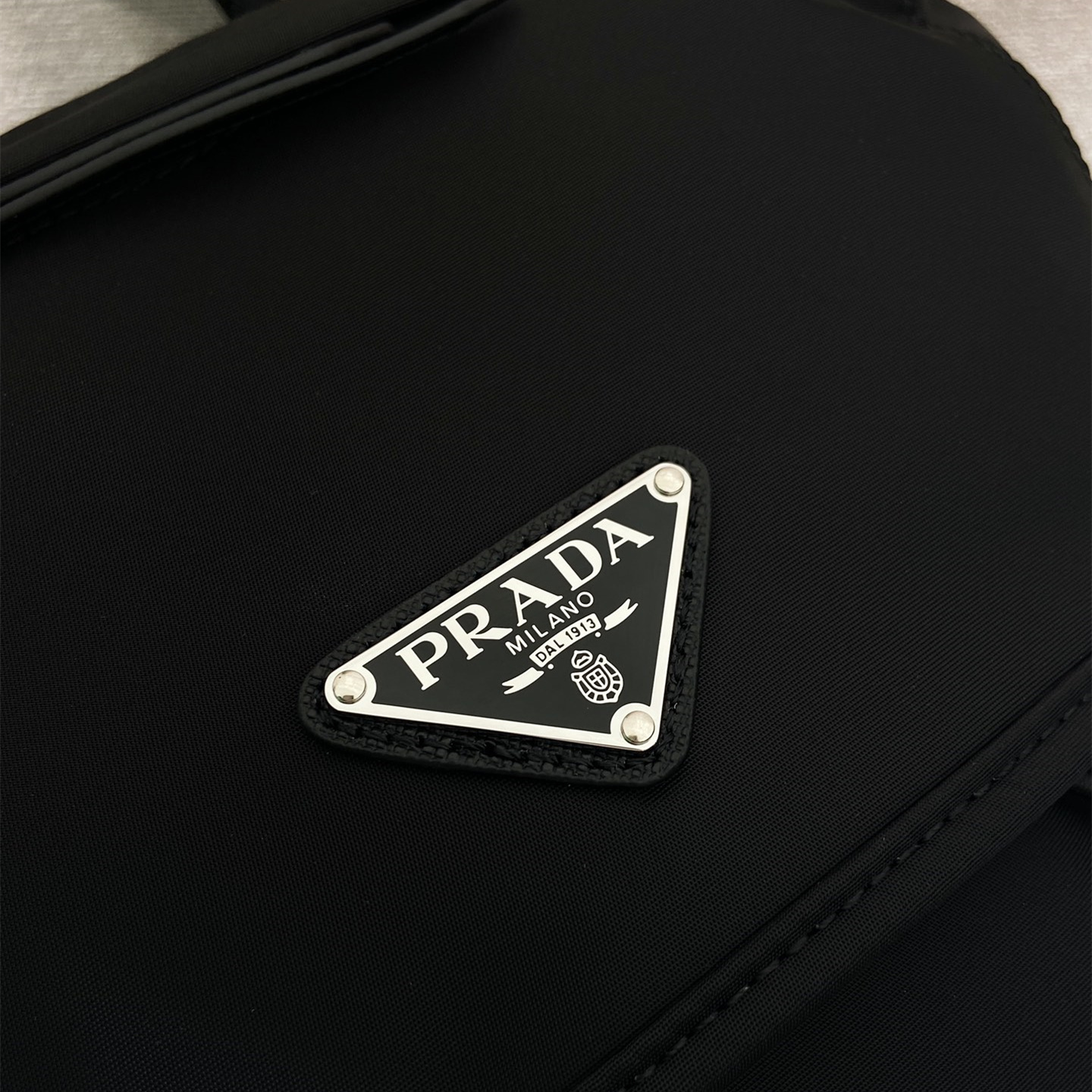 高仿Prada*Re-Nylon系列1BZ039尼龍雙肩包黑色純原版本