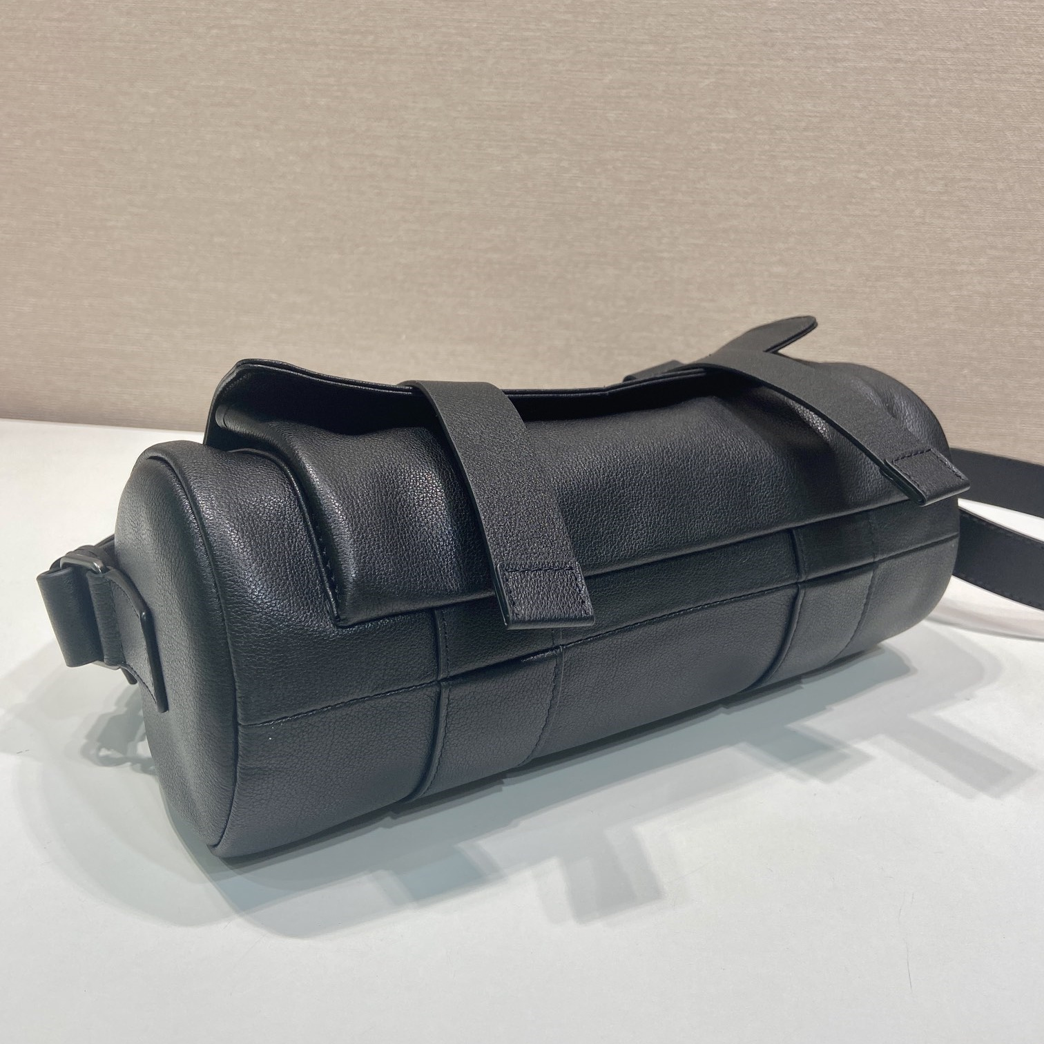 高仿Prada*Route系列1BB161牛皮手提單肩包黑色中號純原版本
