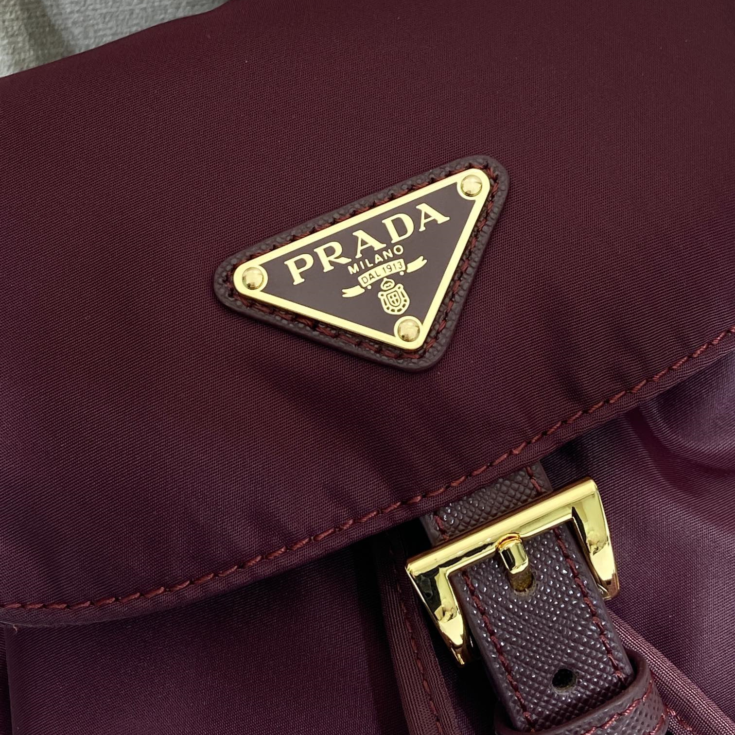 高仿Prada*Re-Nylon系列1BZ081尼龍雙肩包波爾多紅小號純原版本