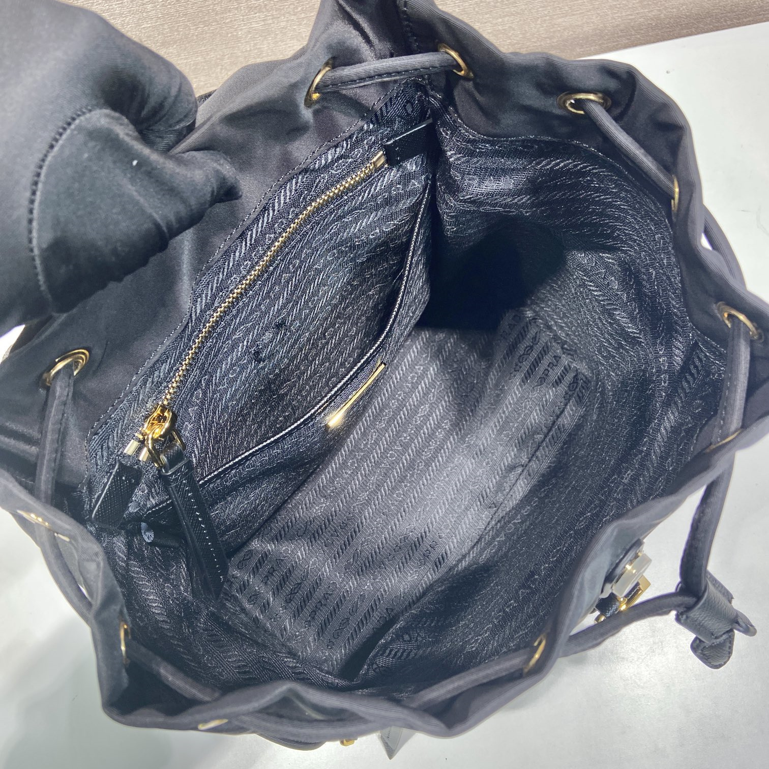 高仿Prada*Re-Nylon系列1BZ081尼龍雙肩包黑色小號純原版本