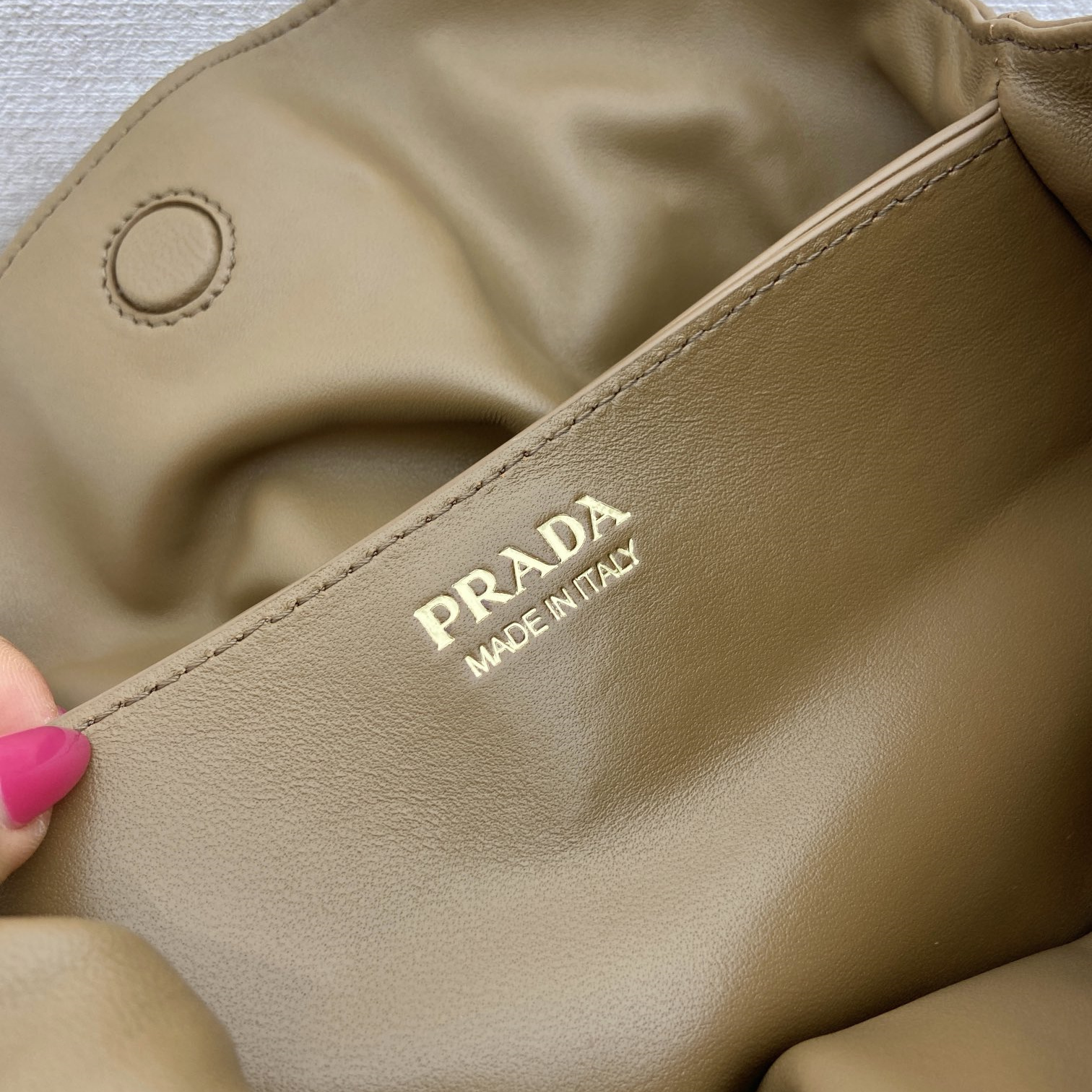 高仿Prada*Dada系列1BG586羊皮單肩包焦糖色小號純原版本