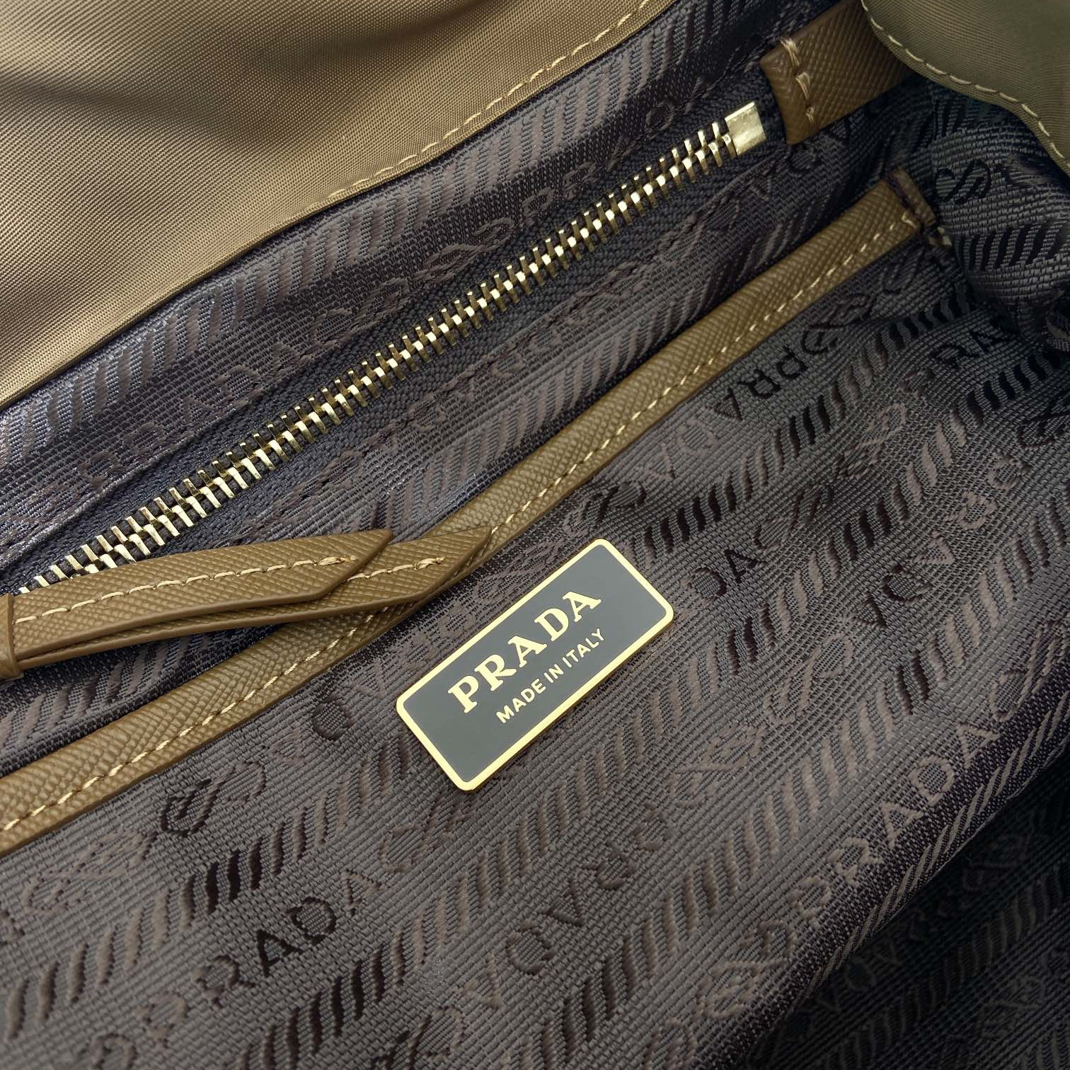 高仿Prada*Re-Nylon系列1BZ081尼龍雙肩包白蘭地小號純原版本