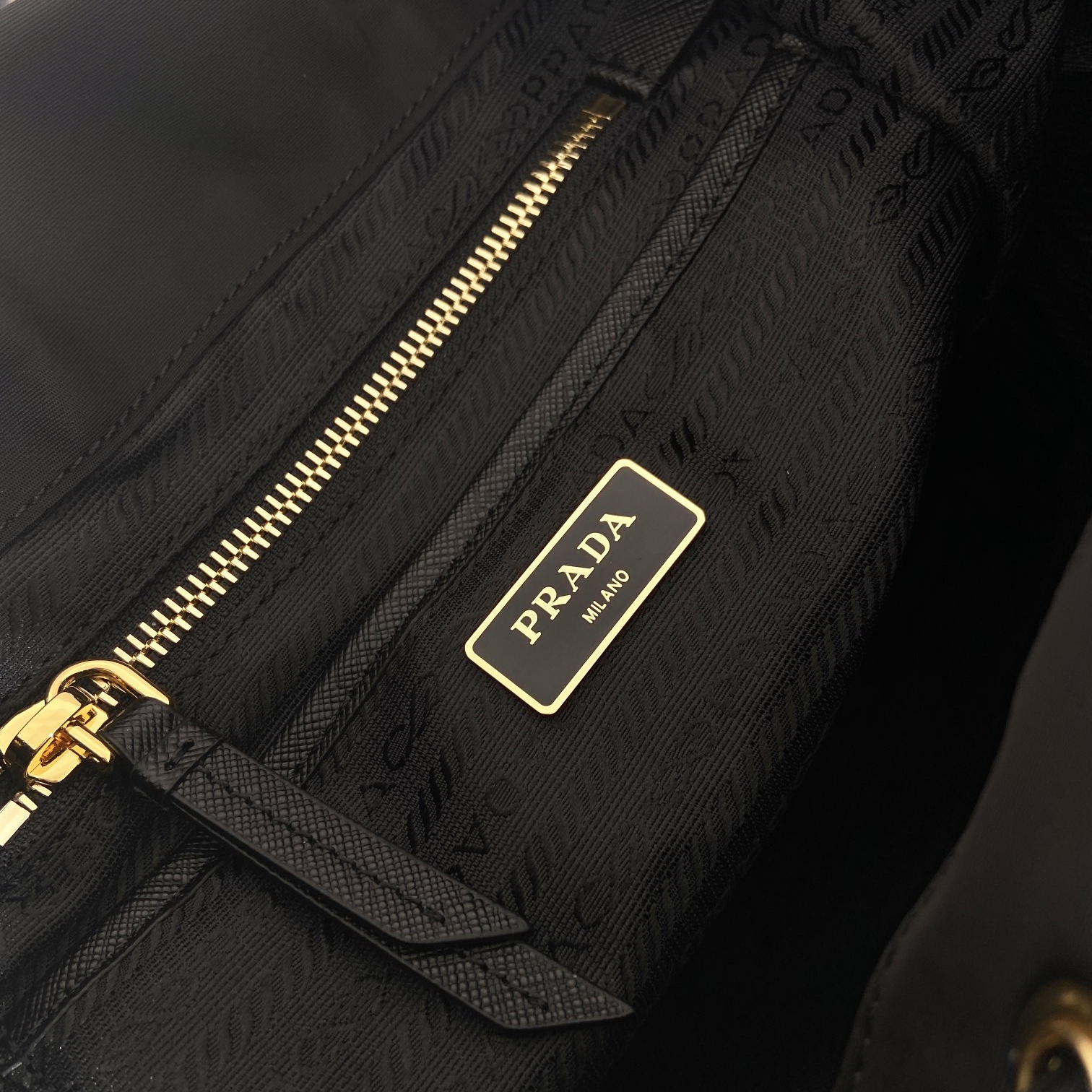 高仿Prada*Re-Nylon系列1BZ081尼龍雙肩包黑色小號純原版本