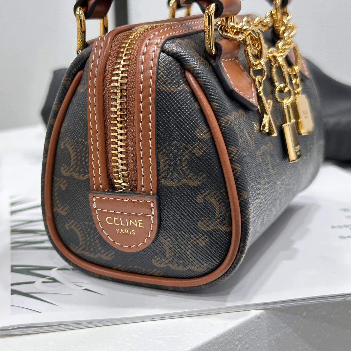 高仿Celine*Triomphe系列195112牛皮波士頓手袋黃褐色mini純原版本