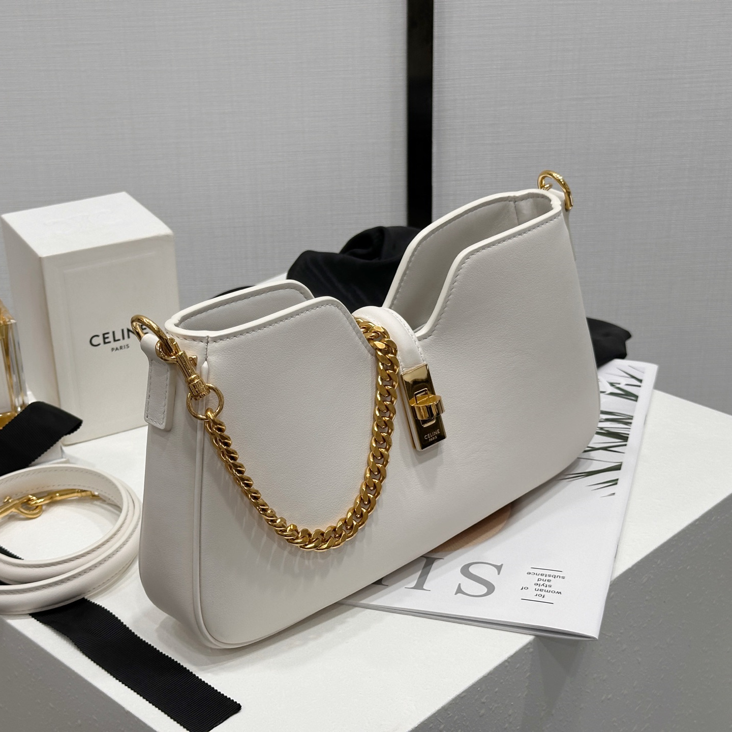 高仿Celine*16Soft系列122073小牛皮單肩包白色純原版本