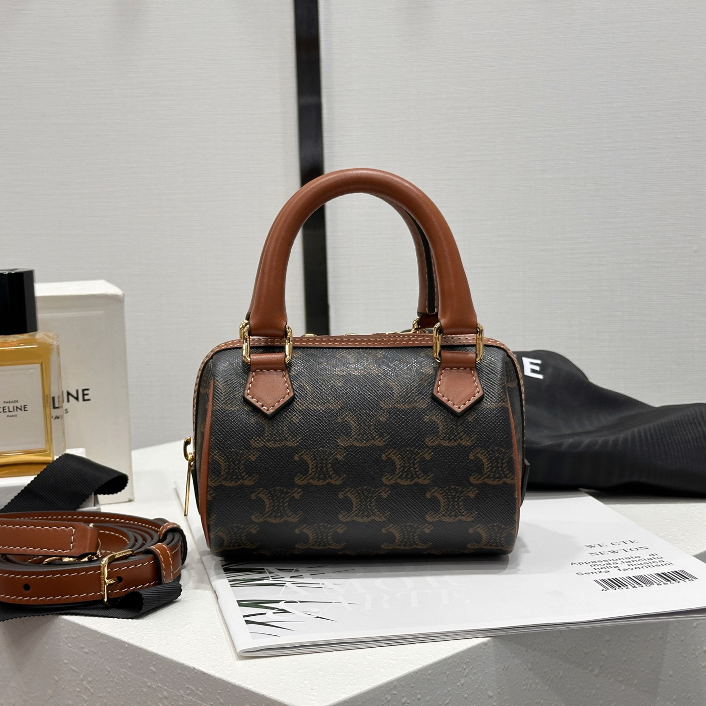 高仿Celine*Triomphe系列195112牛皮波士頓手袋黃褐色mini純原版本