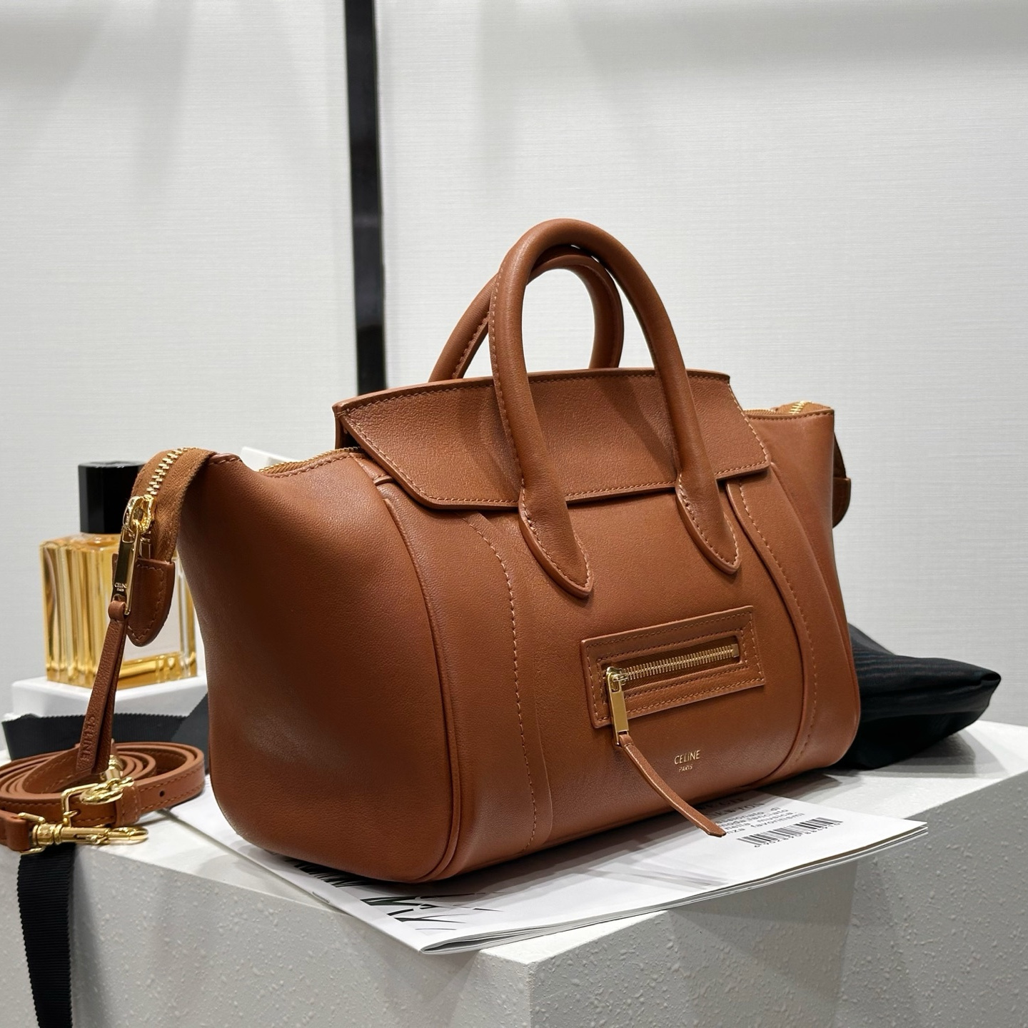 高仿Celine*Luggage系列124213羊皮手提袋棕色小號純原版本