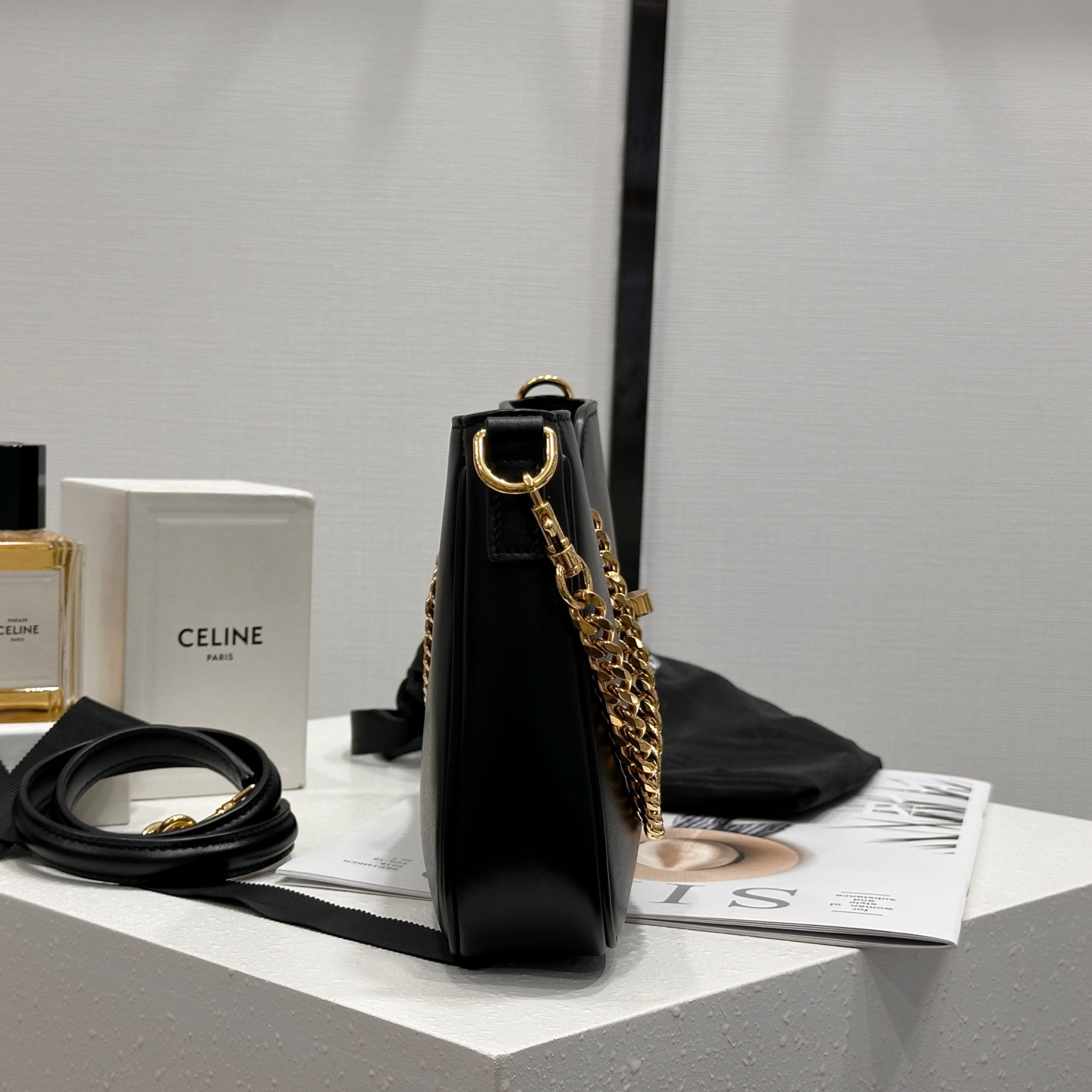 高仿Celine*16Soft系列122073小牛皮單肩包黑色純原版本