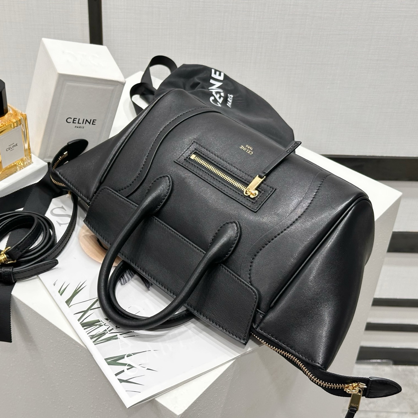 高仿Celine*Luggage系列124213羊皮手提袋黑色小號純原版本