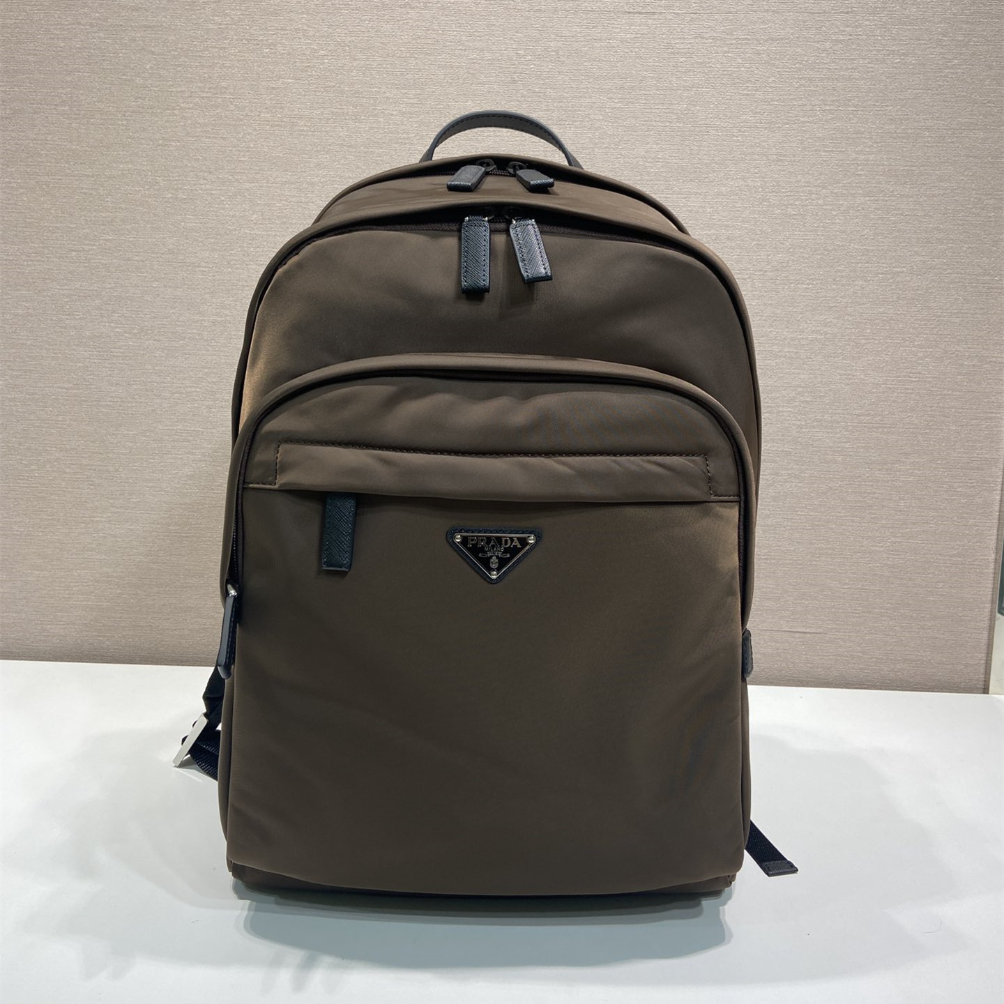 高仿Prada*Re-Nylon系列1VZ048尼龍雙肩包深棕色純原版本