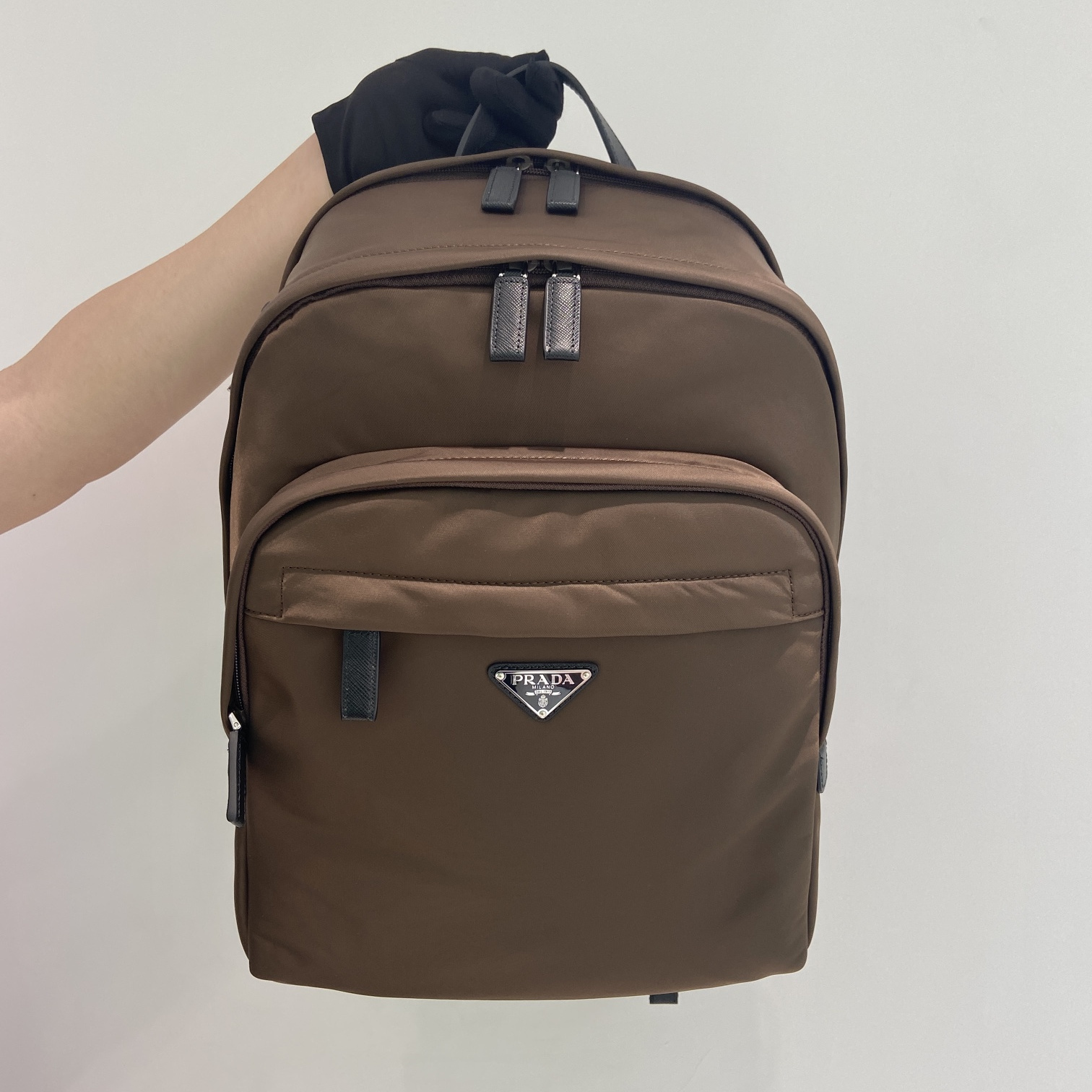 高仿Prada*Re-Nylon系列1VZ048尼龍雙肩包深棕色純原版本