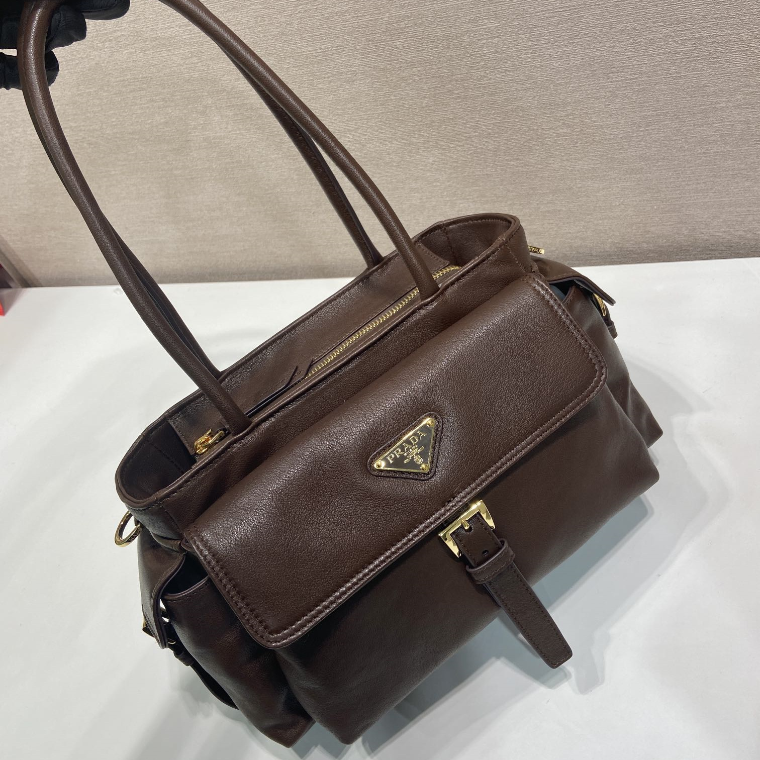 高仿Prada*Explore系列1BG596羊皮手提包棕色中號純原版本