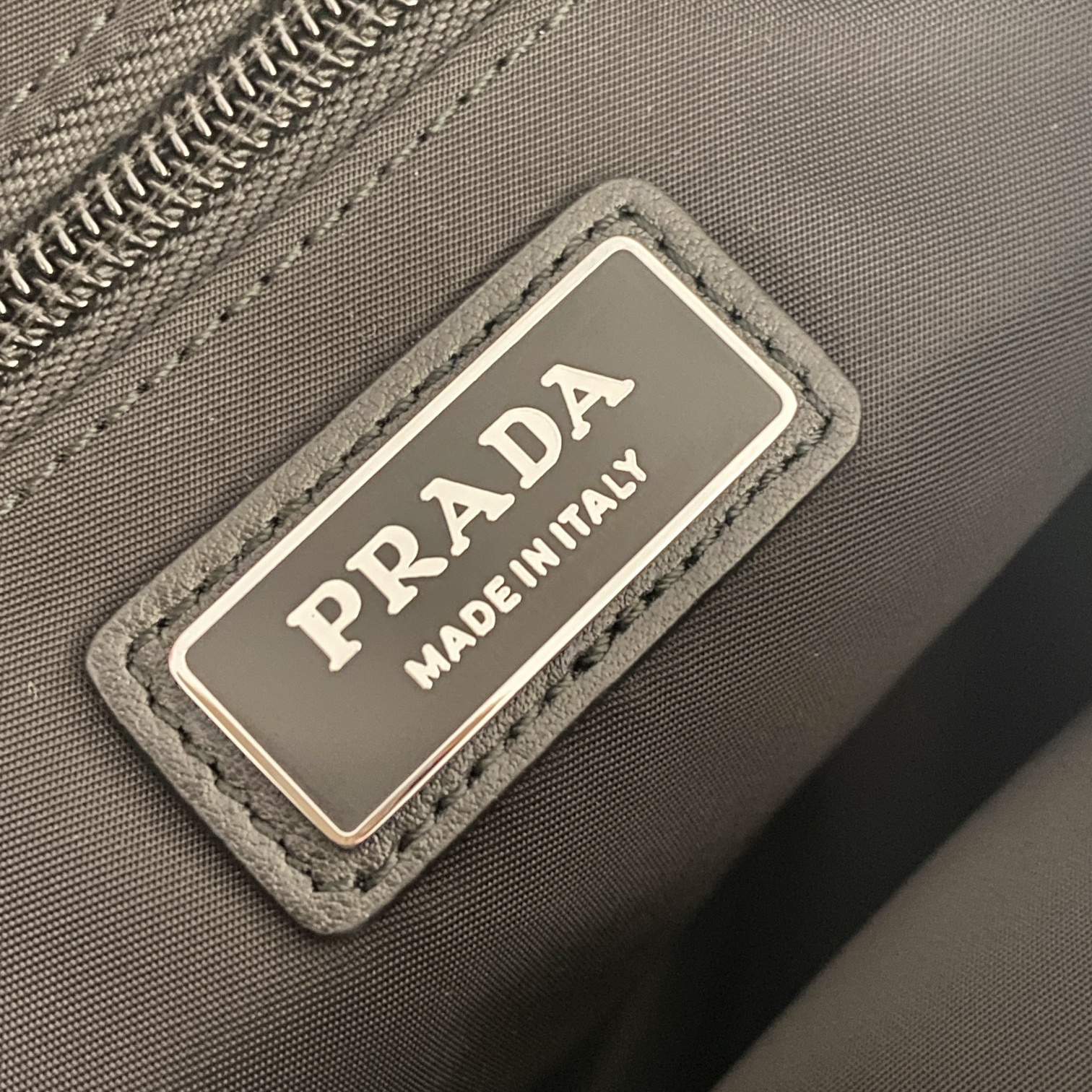 高仿Prada*Re-Nylon系列2VH192尼龍郵差包焦糖色純原版本