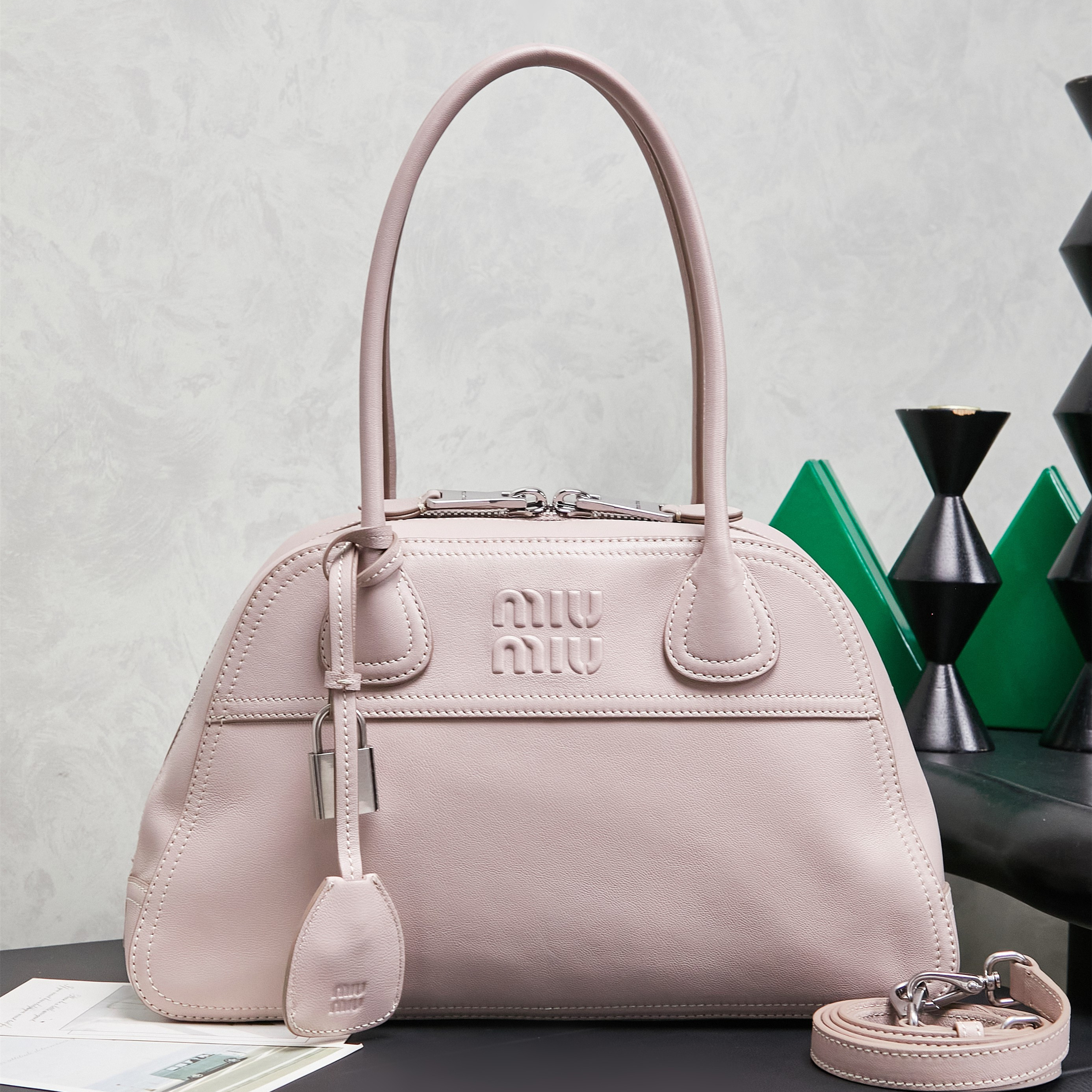 高仿miumiu*Vivant系列5BB199羊皮手提包蛋白石色小號純原版本