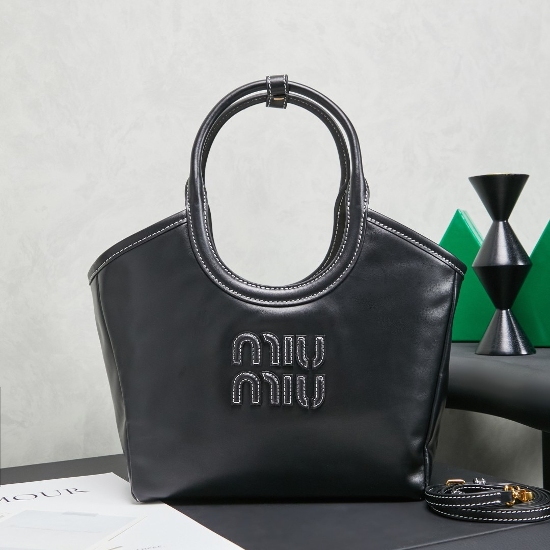 高仿miumiu*Lvy系列5BA284牛皮Tote包黑色純原版本