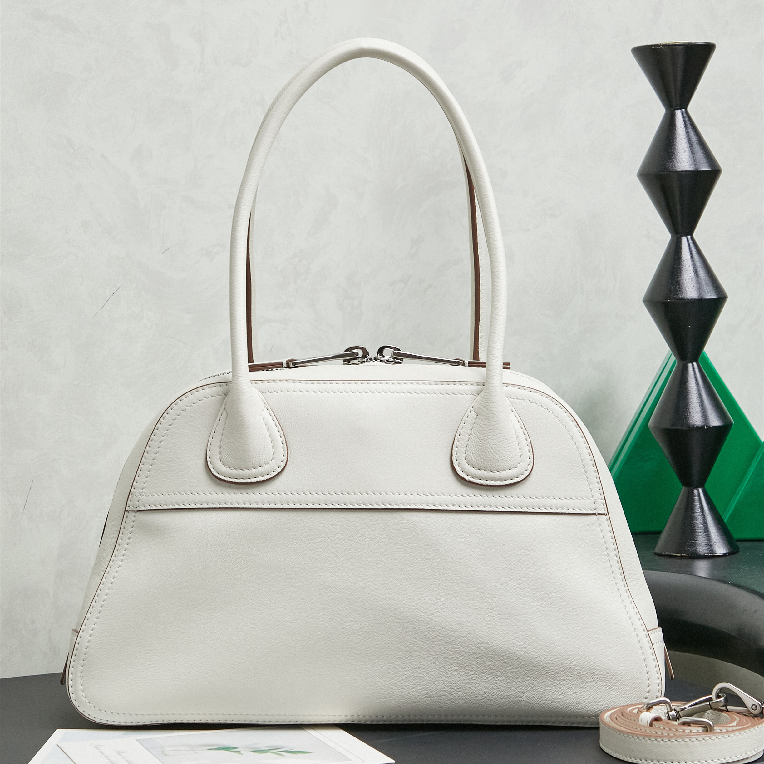 高仿miumiu*Vivant系列5BB199羊皮手提包粉筆白小號純原版本