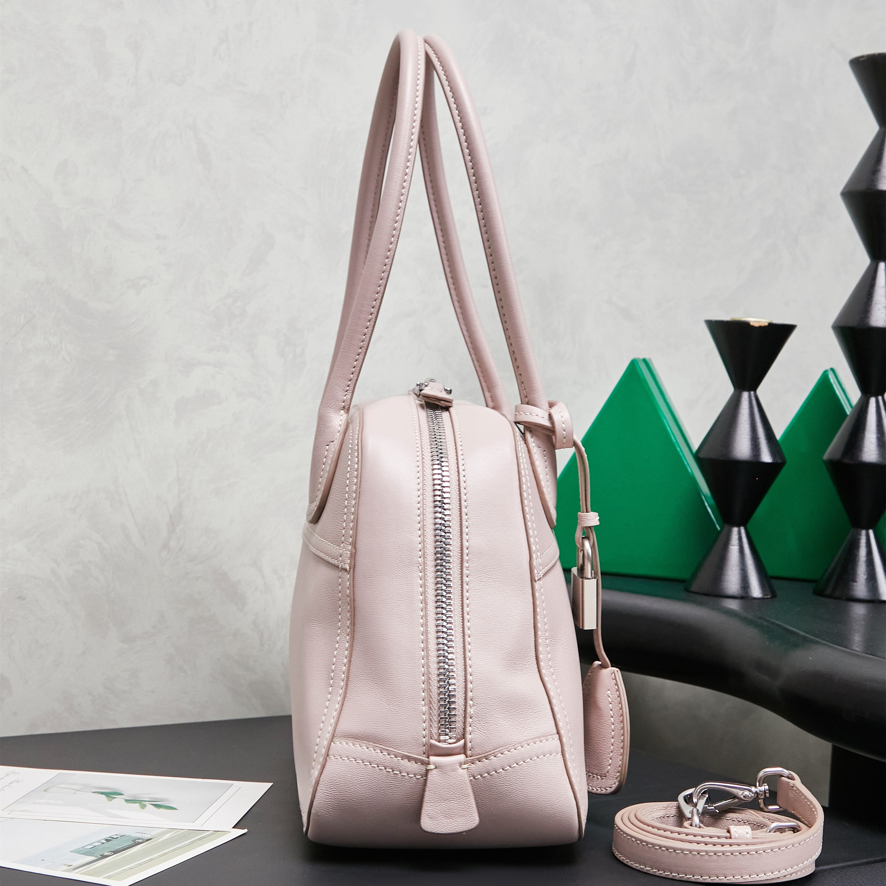 高仿miumiu*Vivant系列5BB199羊皮手提包蛋白石色小號純原版本