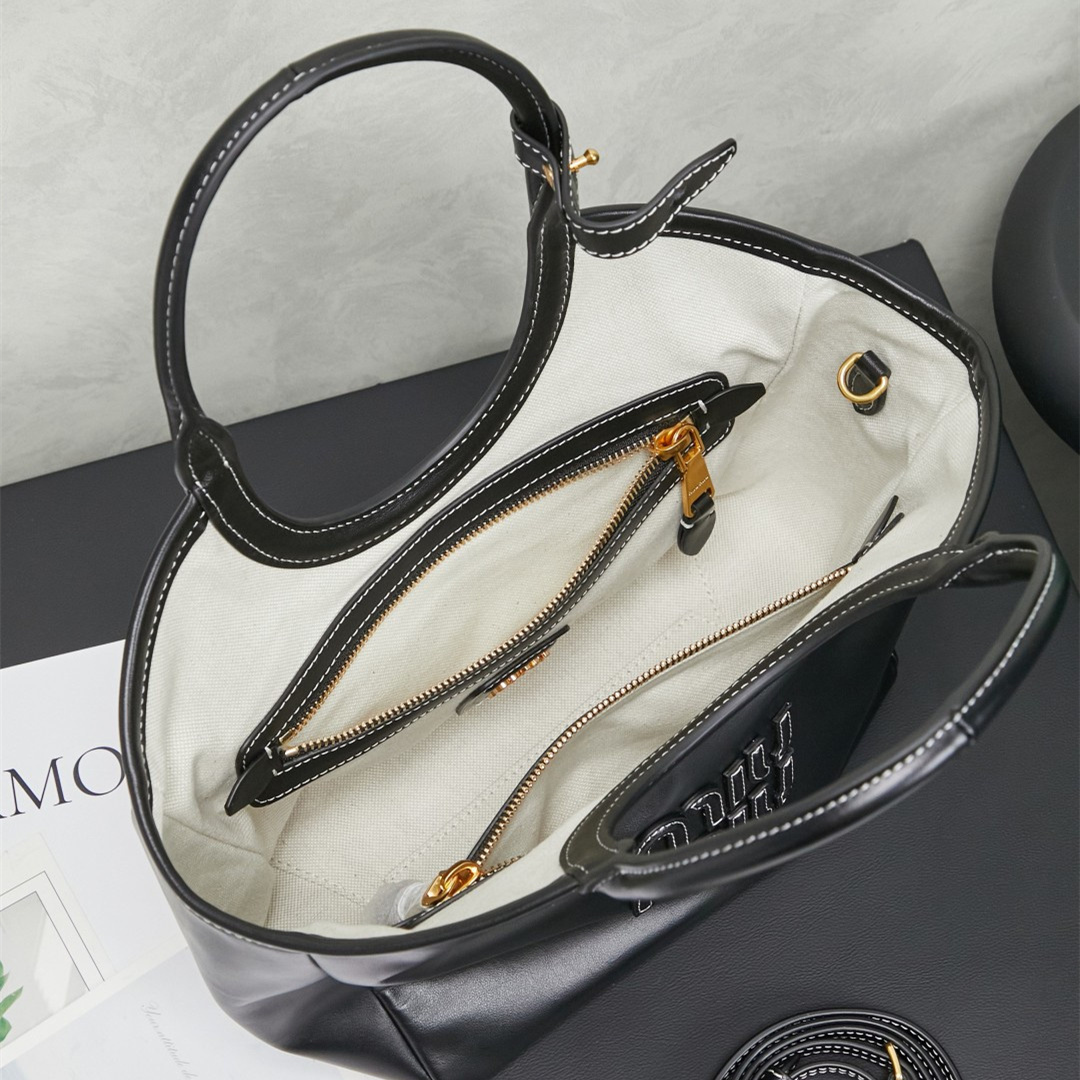 高仿miumiu*Lvy系列5BA284牛皮Tote包黑色純原版本