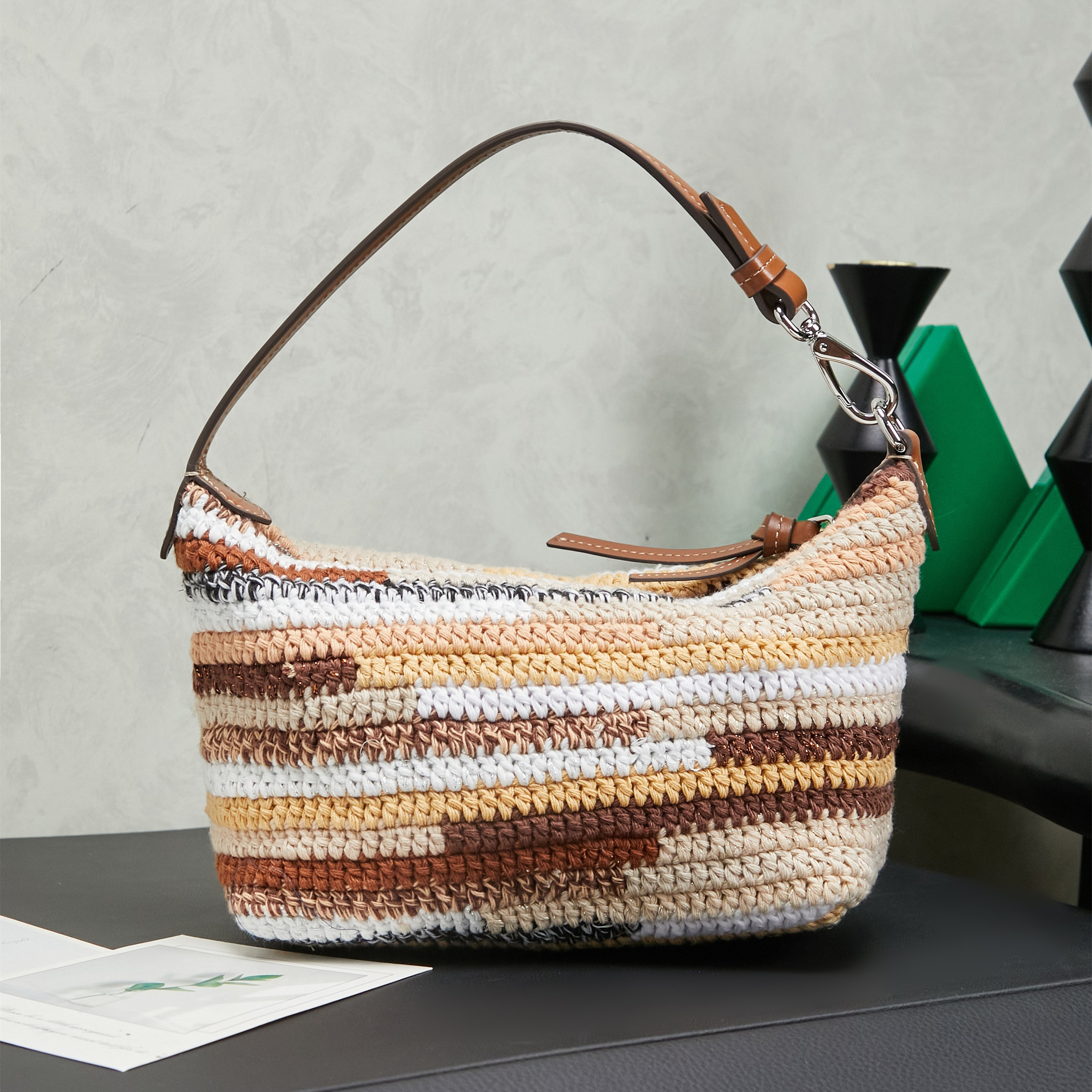 高仿miumiu*Borsa系列5NE841針織刺繡手提包棕色純原版本