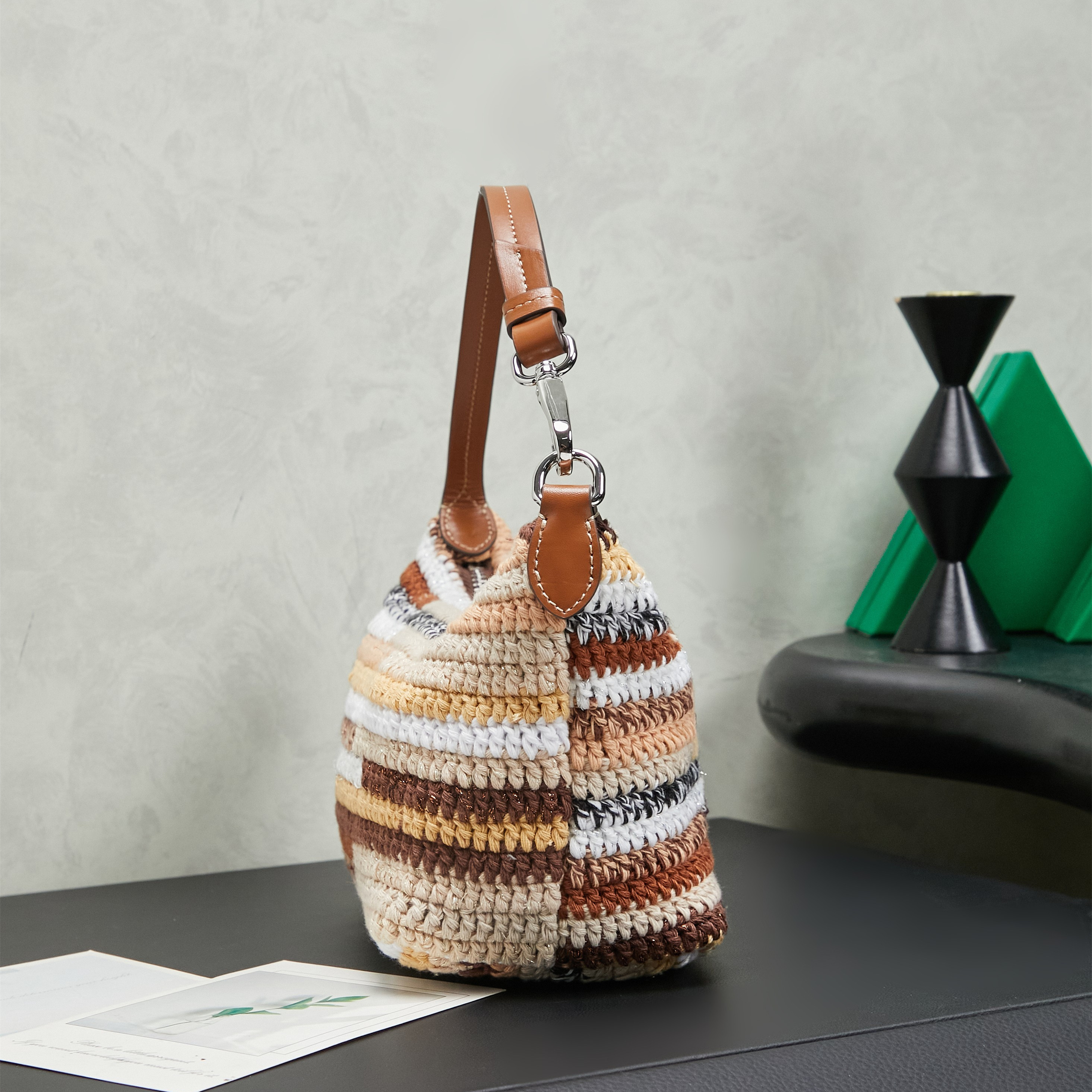 高仿miumiu*Borsa系列5NE841針織刺繡手提包棕色純原版本