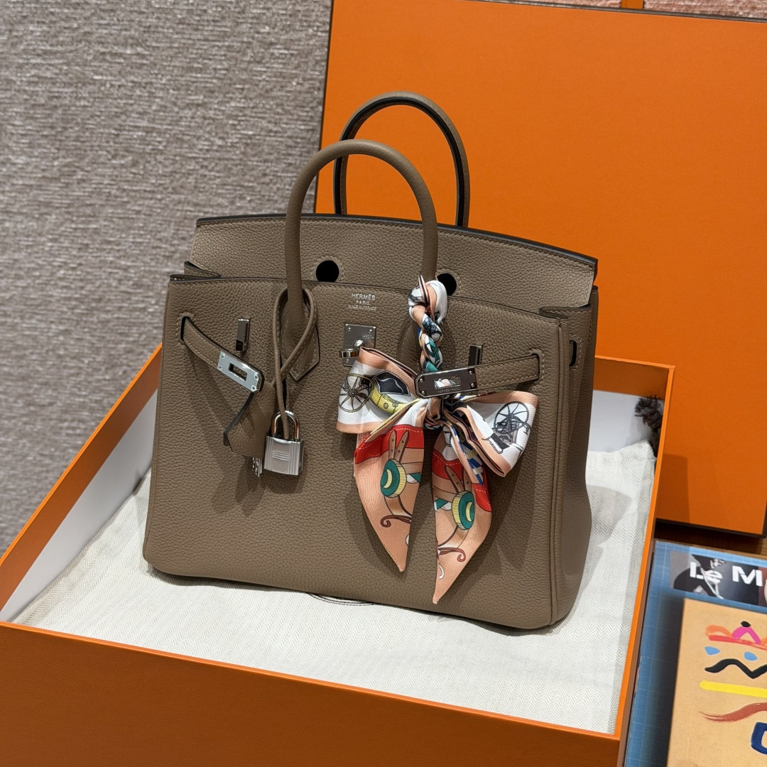 高仿Hermes*Birkin25系列H041344BODO威馬犬米色牛皮銀扣純手工