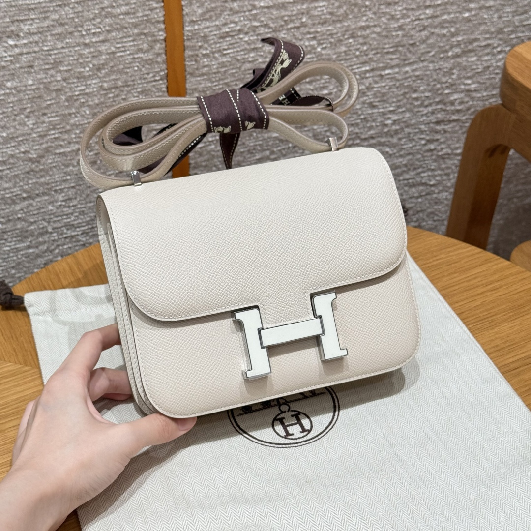 高仿Hermes*Constance19系列H080169EP10奶昔白牛皮白扣純手工