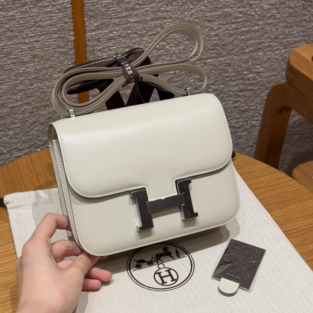 高仿Hermes*Constance19系列H080169BX10奶昔白牛皮金扣純手工
