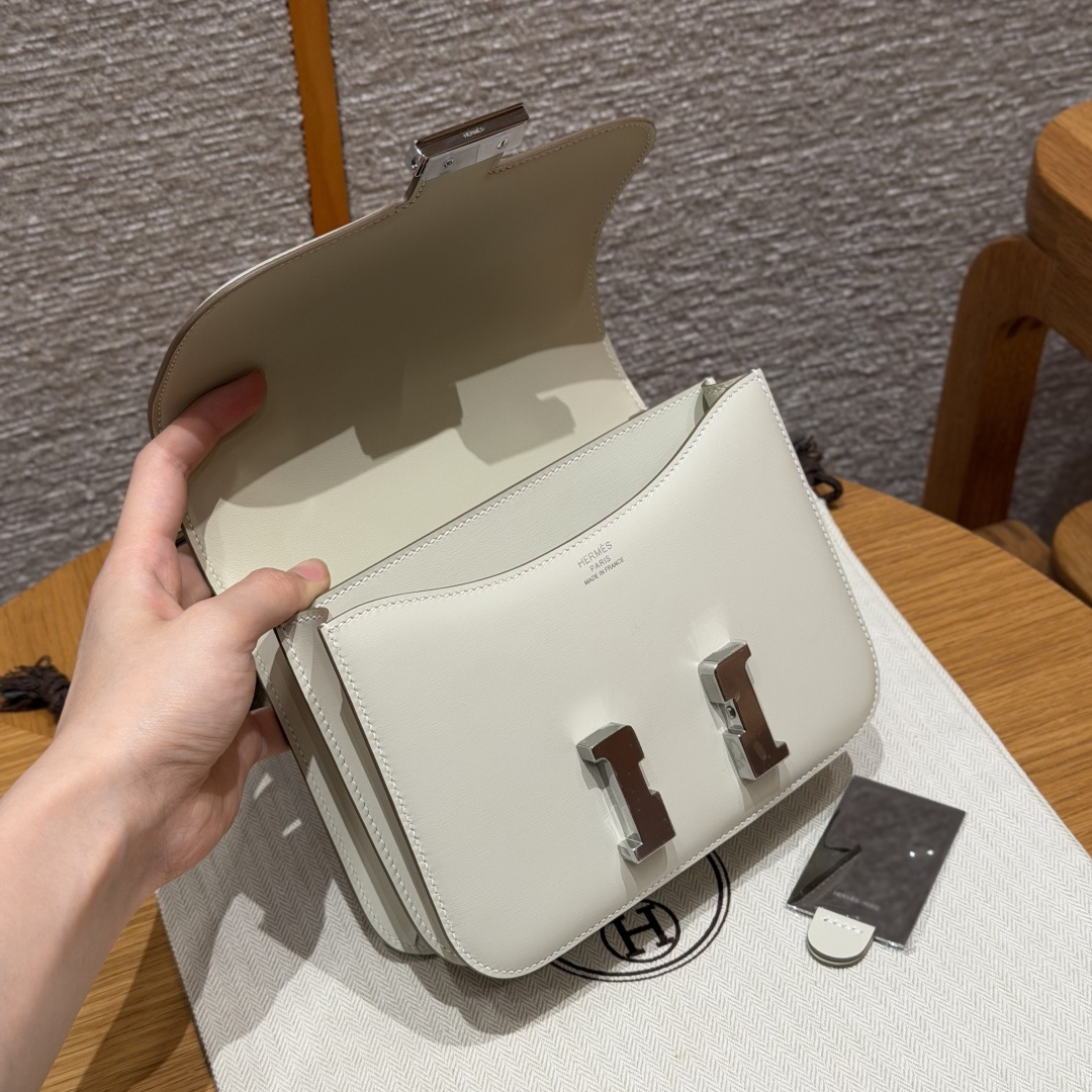 高仿Hermes*Constance19系列H080169BX10奶昔白牛皮金扣純手工