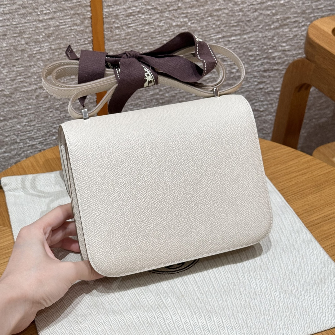 高仿Hermes*Constance19系列H080169EP10奶昔白牛皮白扣純手工