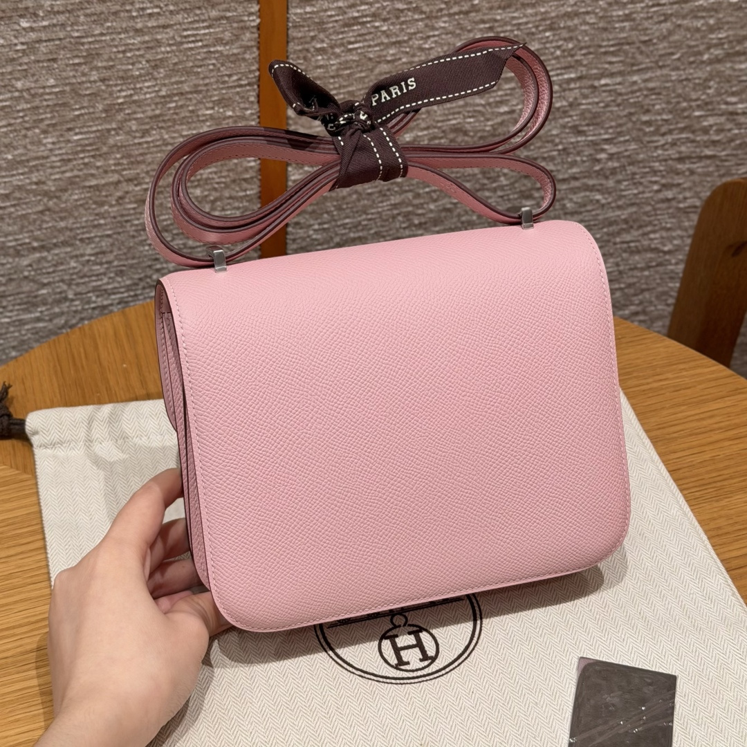 高仿Hermes*Constance19系列H080169EP3Q櫻花粉牛皮銀扣純手工