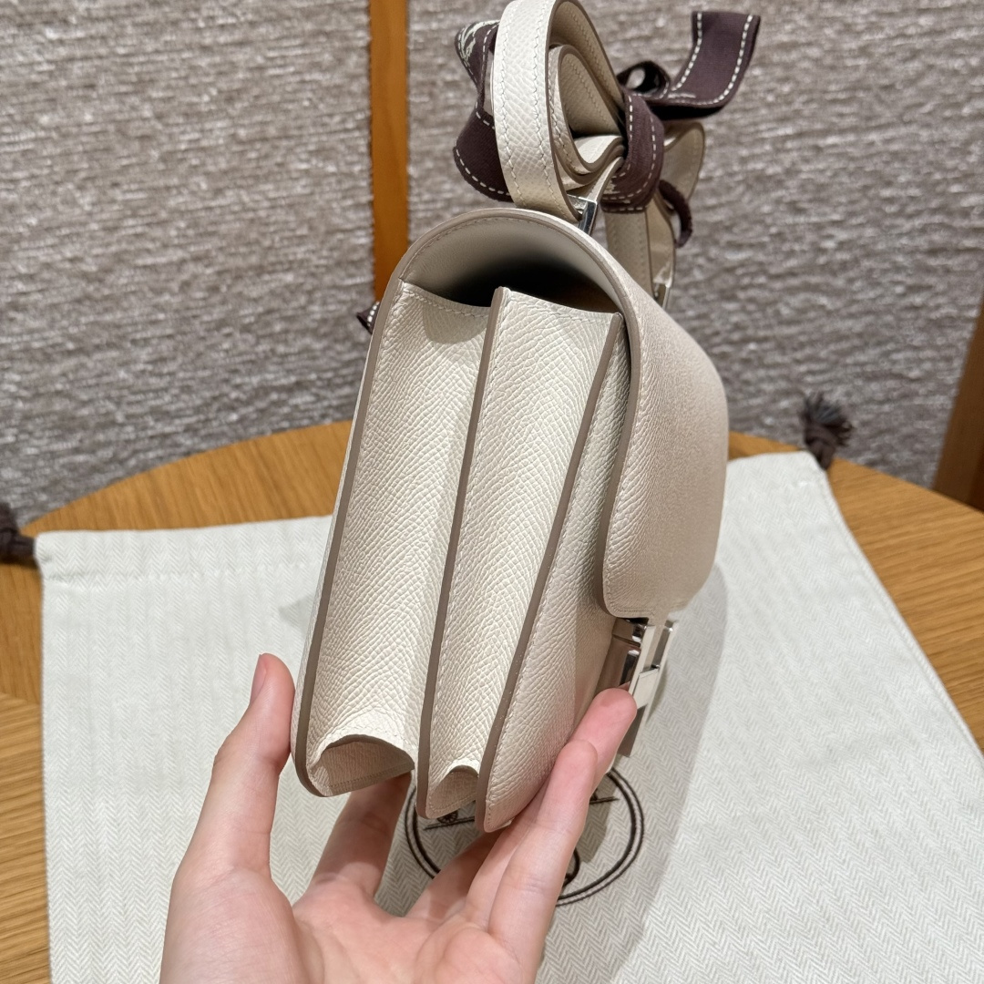 高仿Hermes*Constance19系列H080169EP10奶昔白牛皮白扣純手工