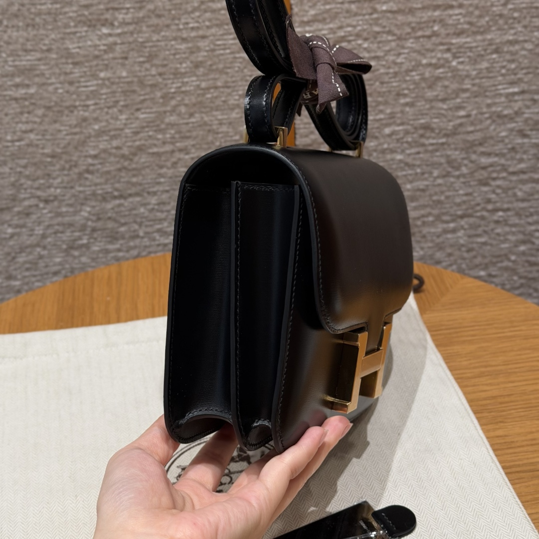 高仿Hermes*Constance19系列H080169BX80黑色牛皮金扣純手工