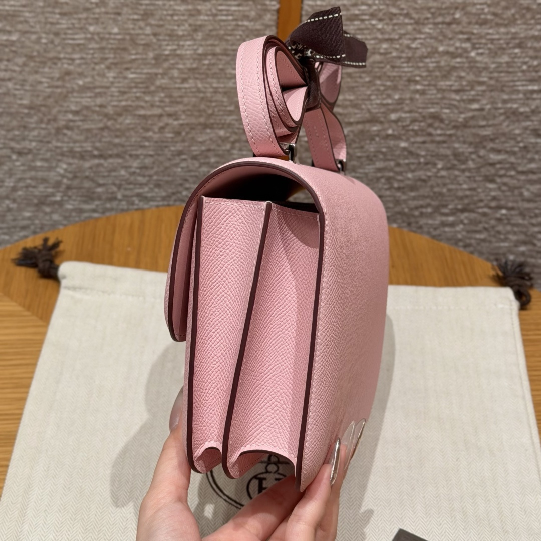 高仿Hermes*Constance19系列H080169EP3Q櫻花粉牛皮銀扣純手工