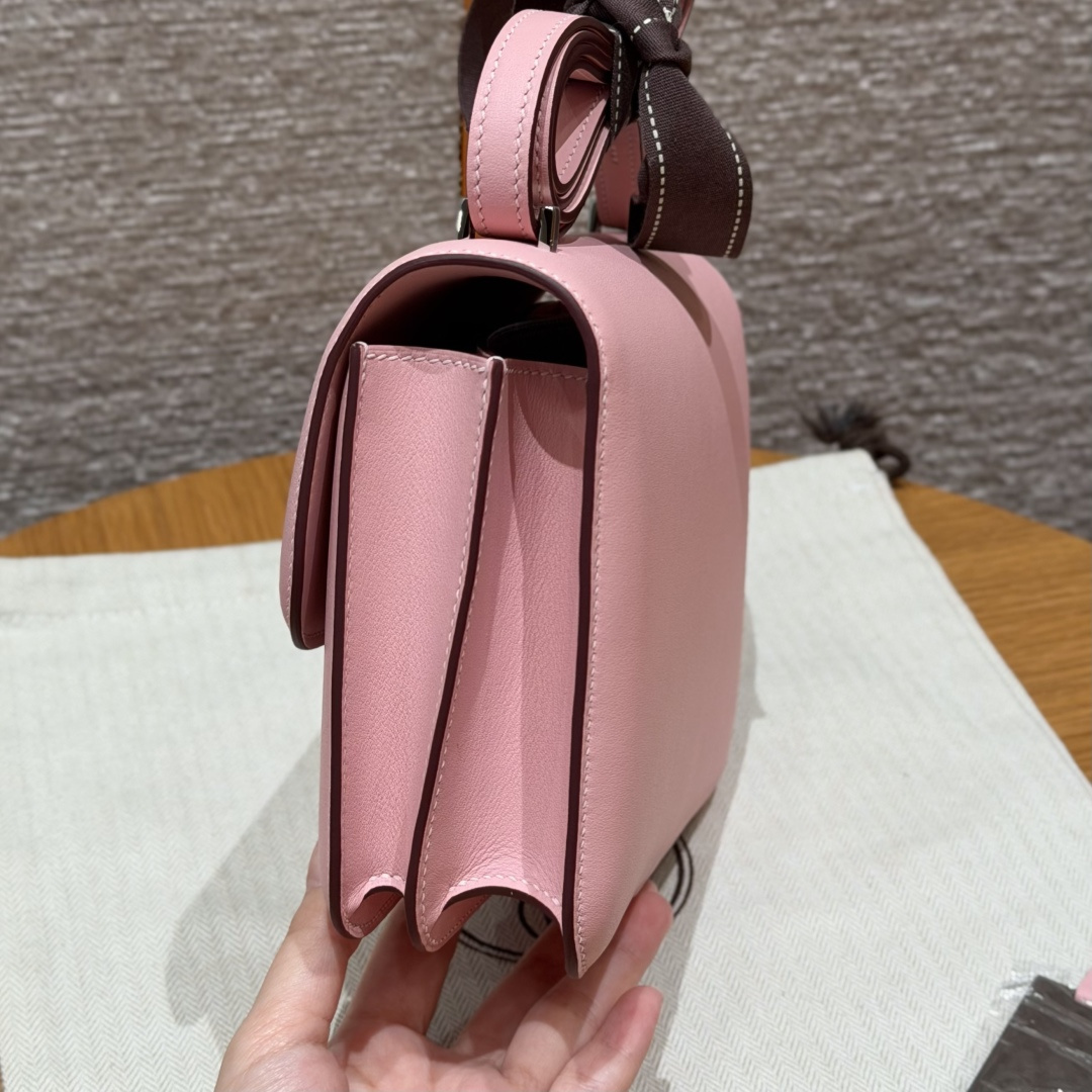 高仿Hermes*Constance19系列H080169SW3Q櫻花粉牛皮銀扣純手工
