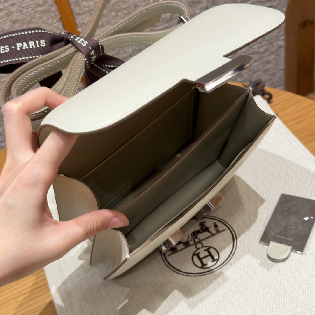 高仿Hermes*Constance19系列H080169BX10奶昔白牛皮金扣純手工