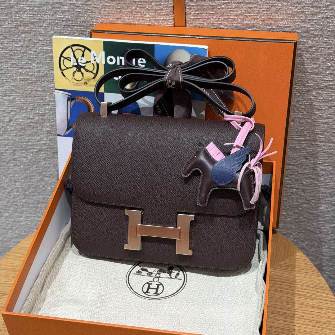 高仿Hermes*Constance24系列H080170EP0G馬鞍紅牛皮金扣純手工