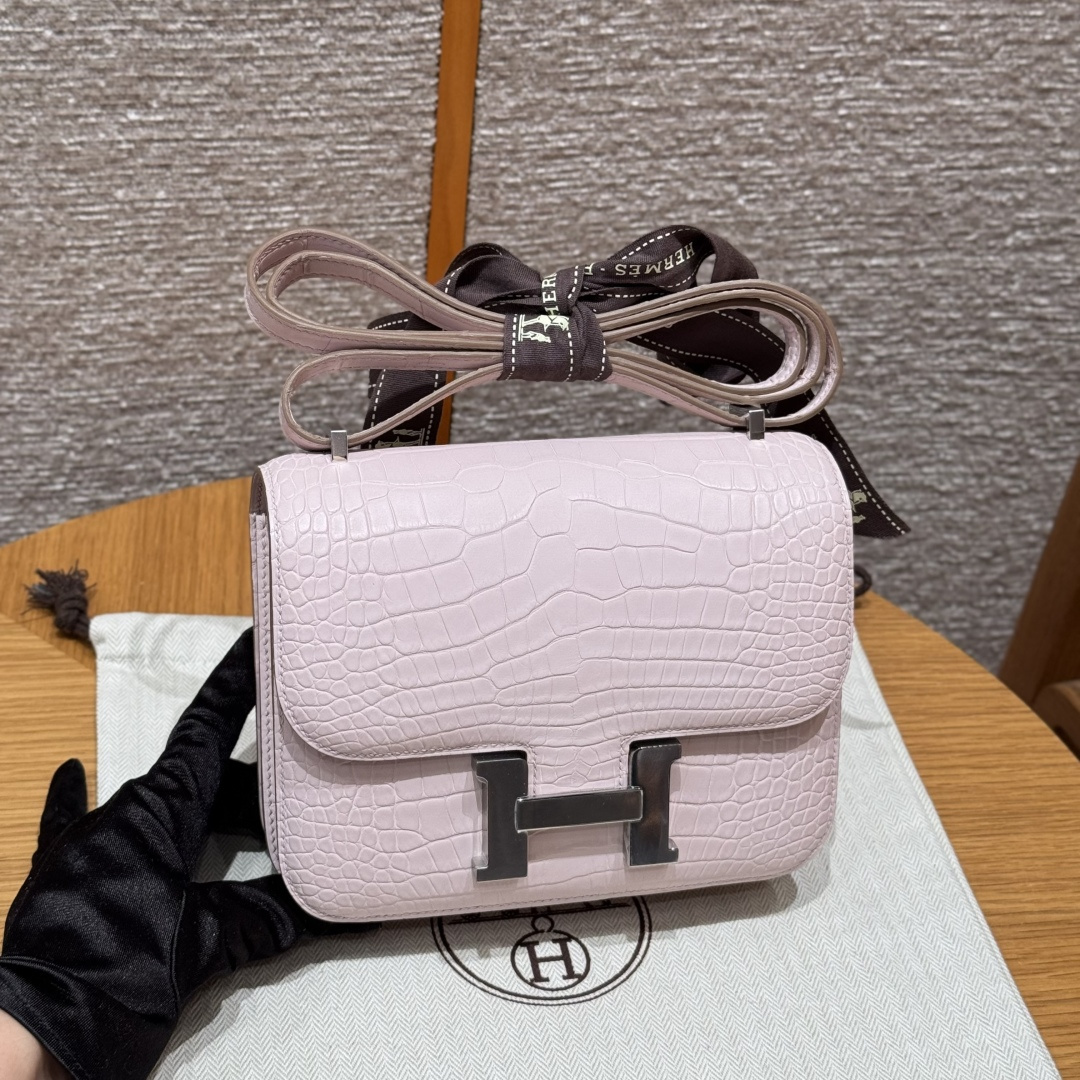 高仿Hermes*Constance19系列H080169CM09夢幻紫鱷魚皮銀扣純手工