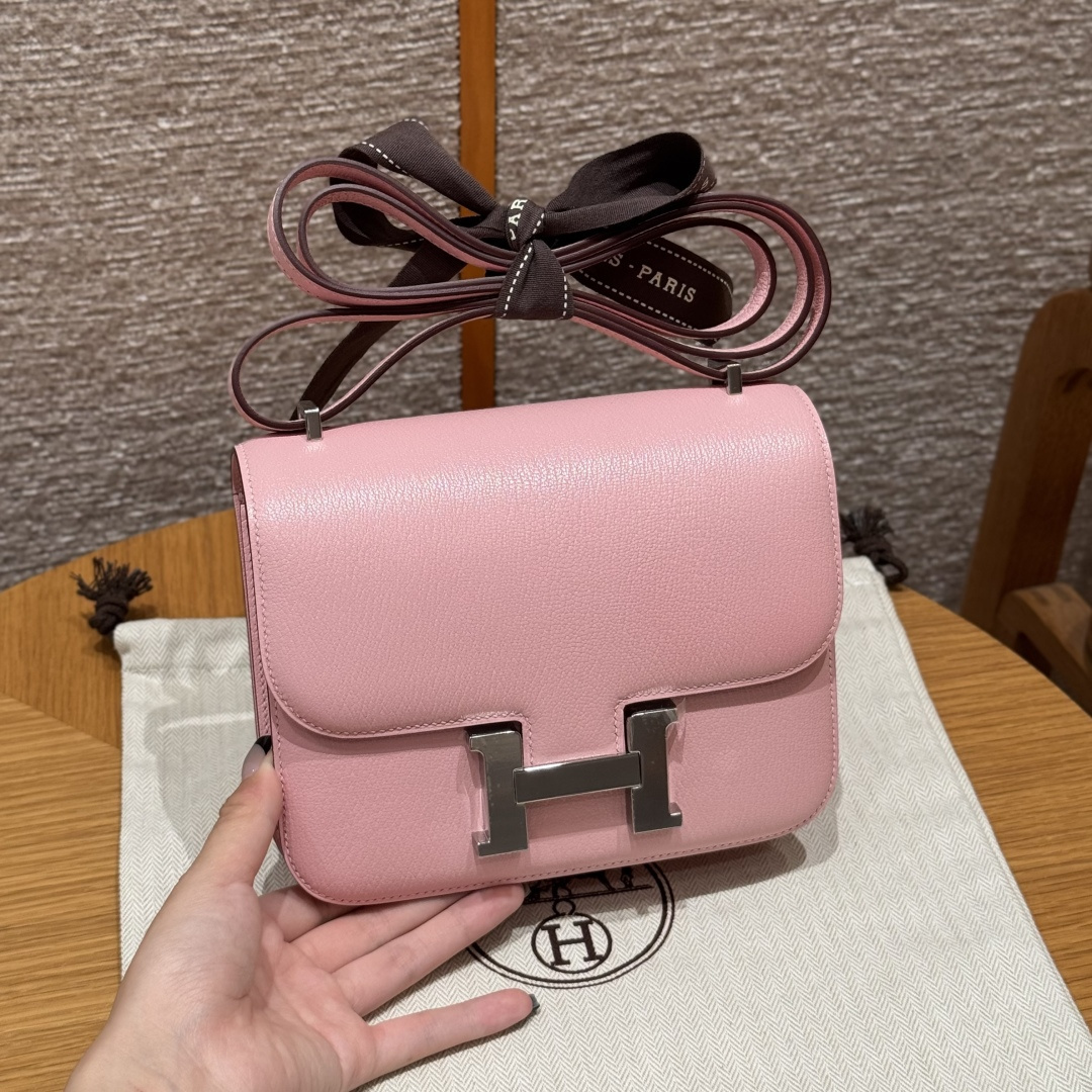 高仿Hermes*Constance19系列H080169CA3Q櫻花粉山羊皮銀扣純手工